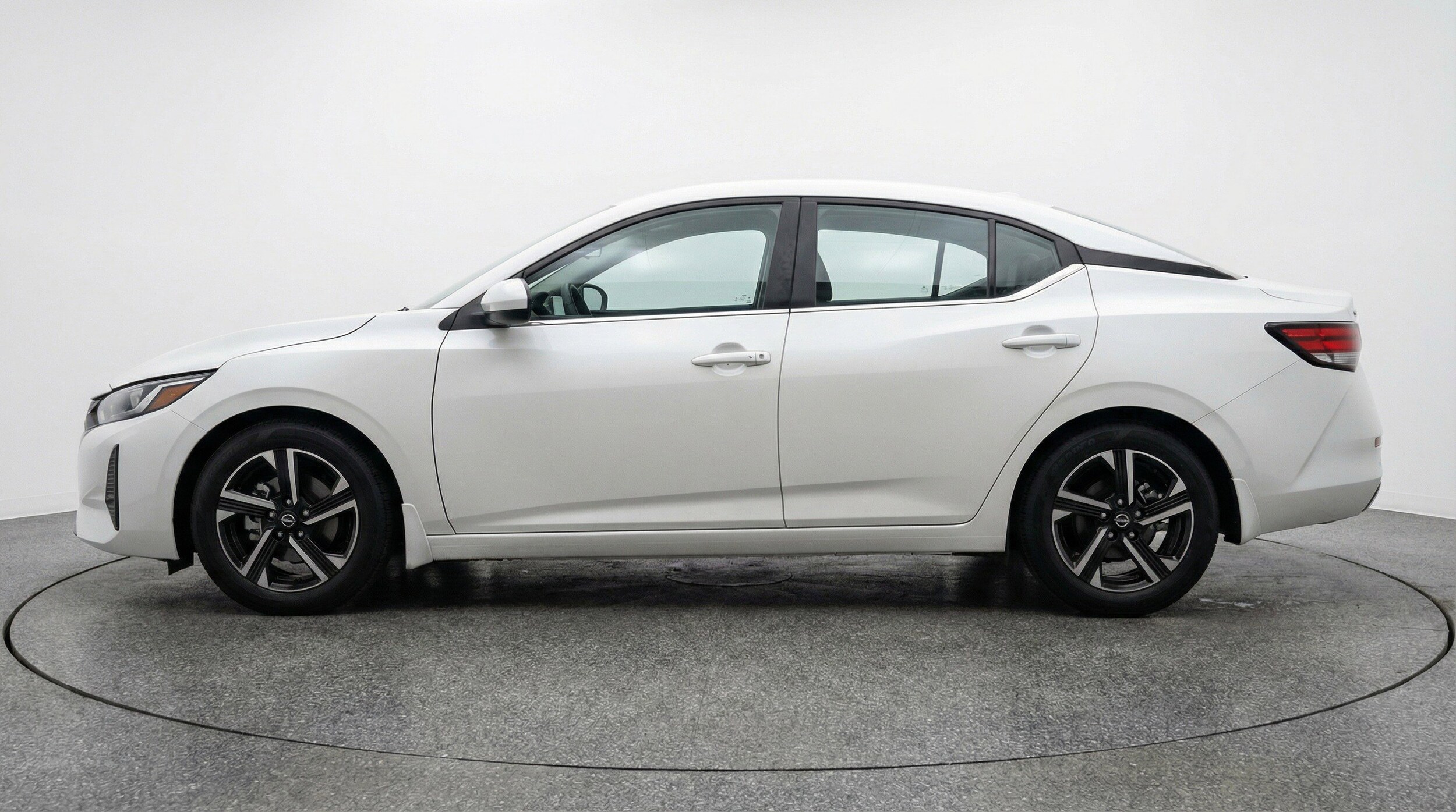 Thumbnail: 2025 Nissan Sentra - 5