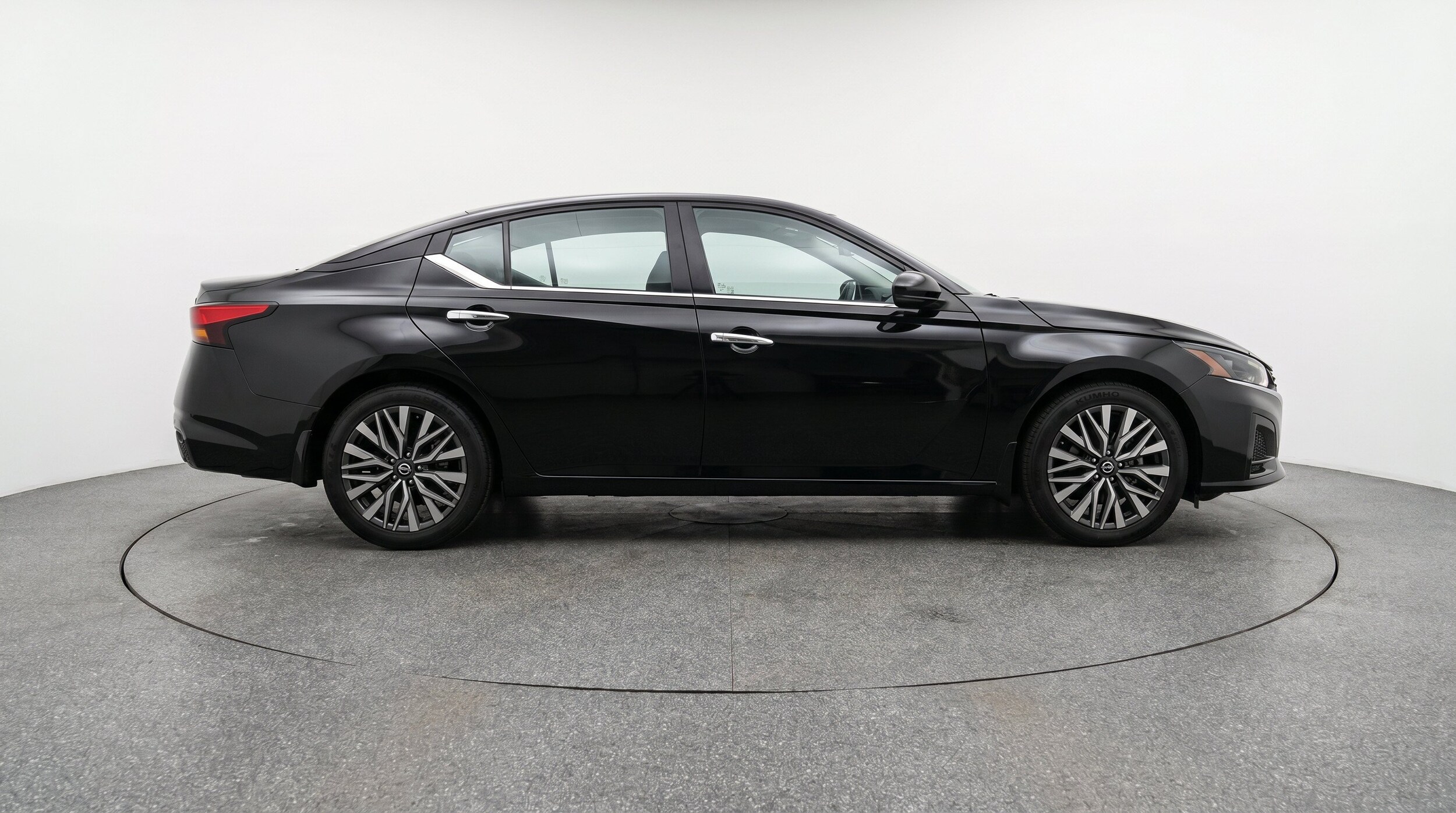 Thumbnail: 2025 Nissan Altima - 11