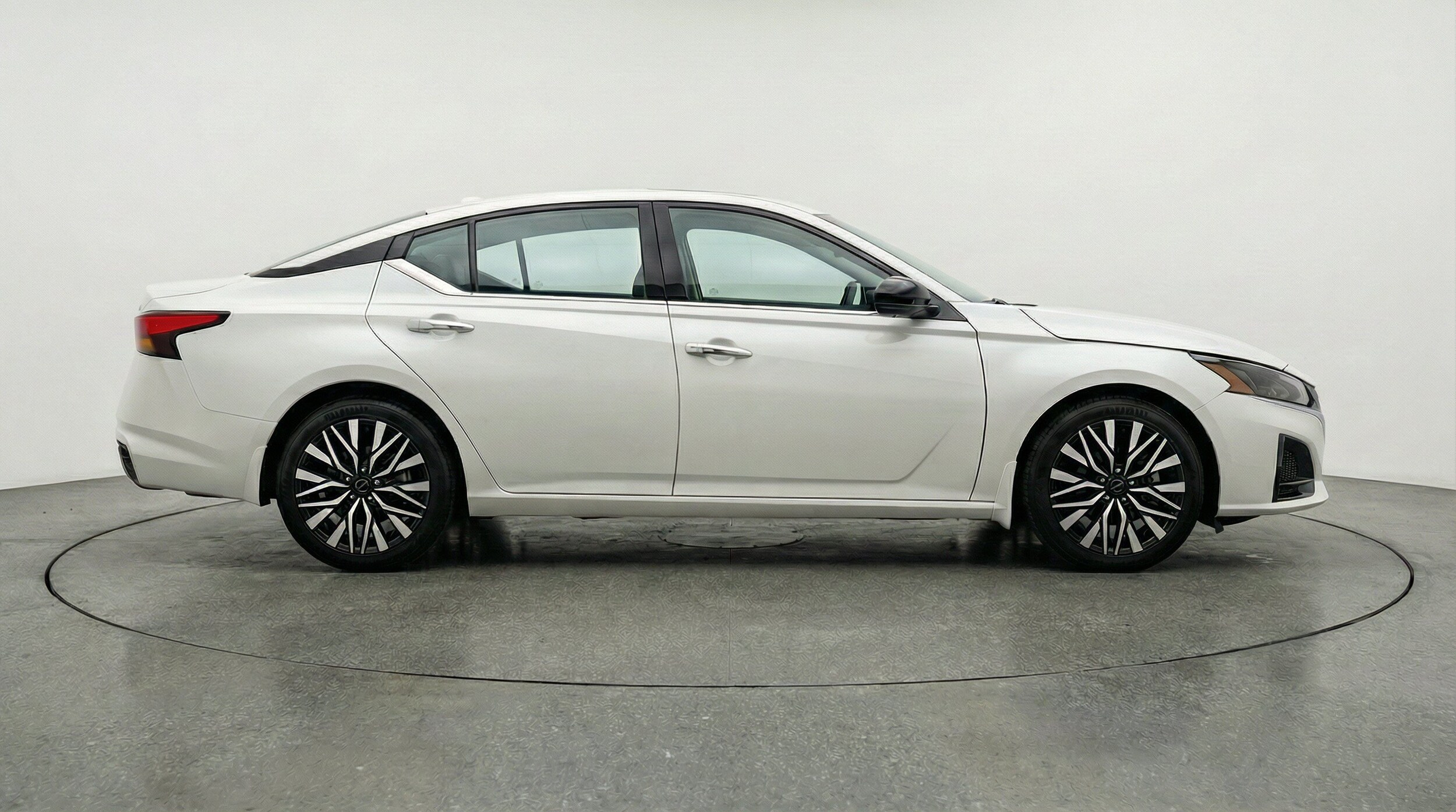 Thumbnail: 2025 Nissan Altima - 11