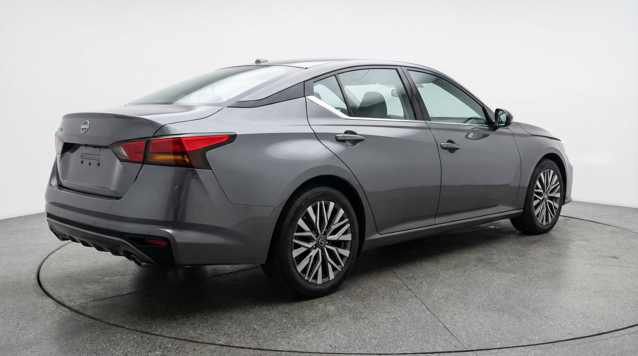 Thumbnail: 2025 Nissan Altima - 9