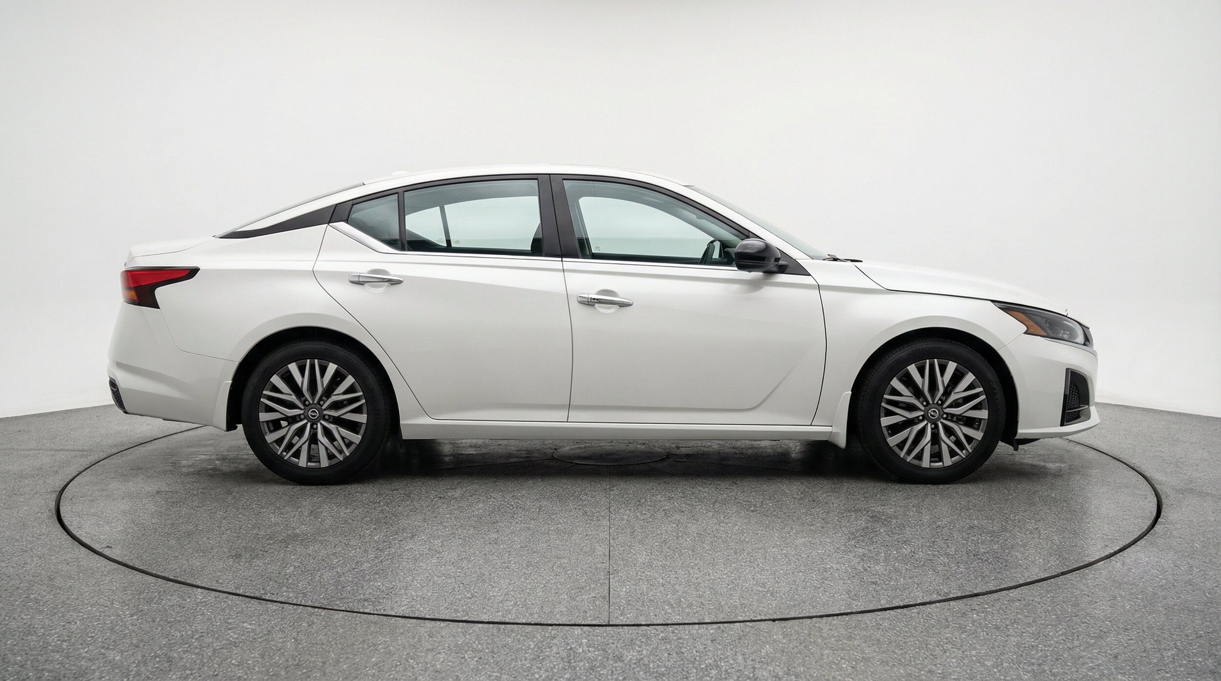 Thumbnail: 2025 Nissan Altima - 11