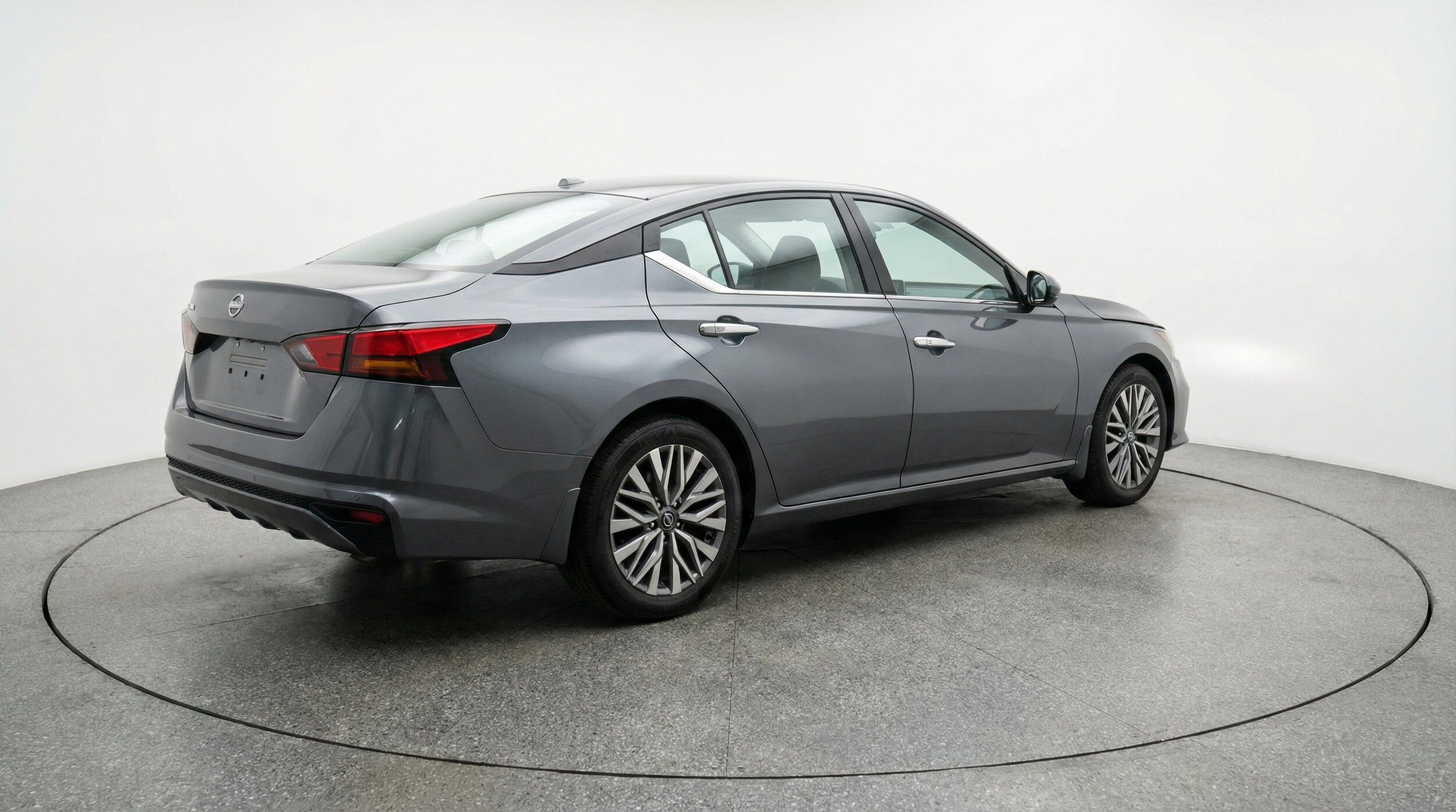 Thumbnail: 2025 Nissan Altima - 9