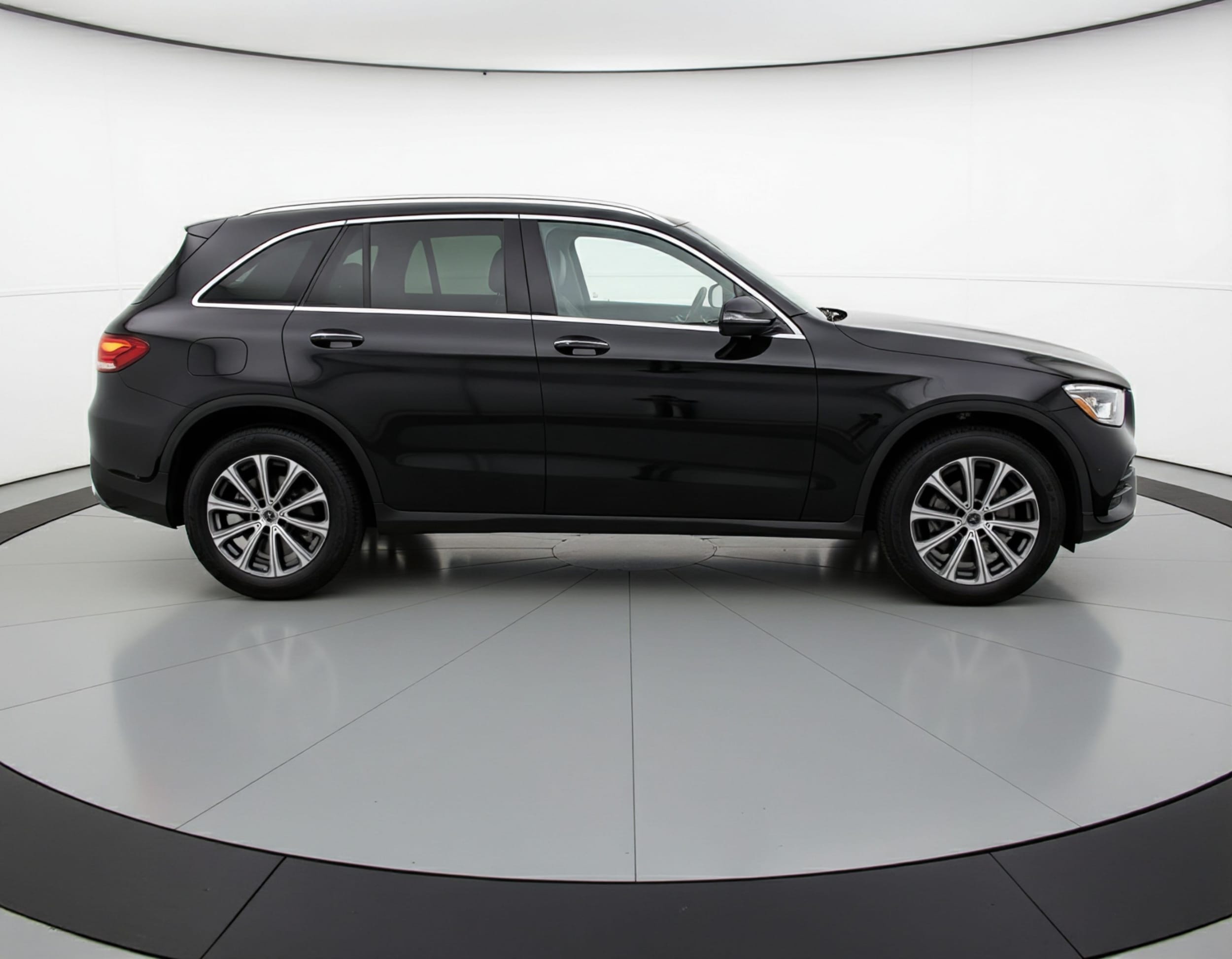 Thumbnail: 2024 Mercedes-Benz GLC - 8