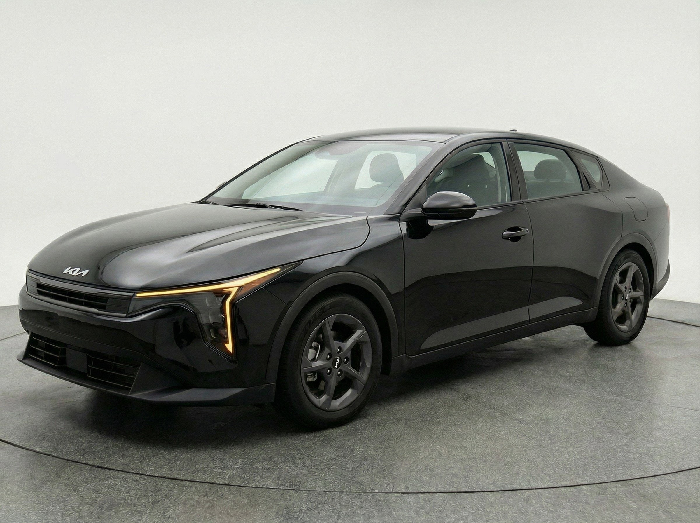 Thumbnail: 2025 Kia K4 - 3