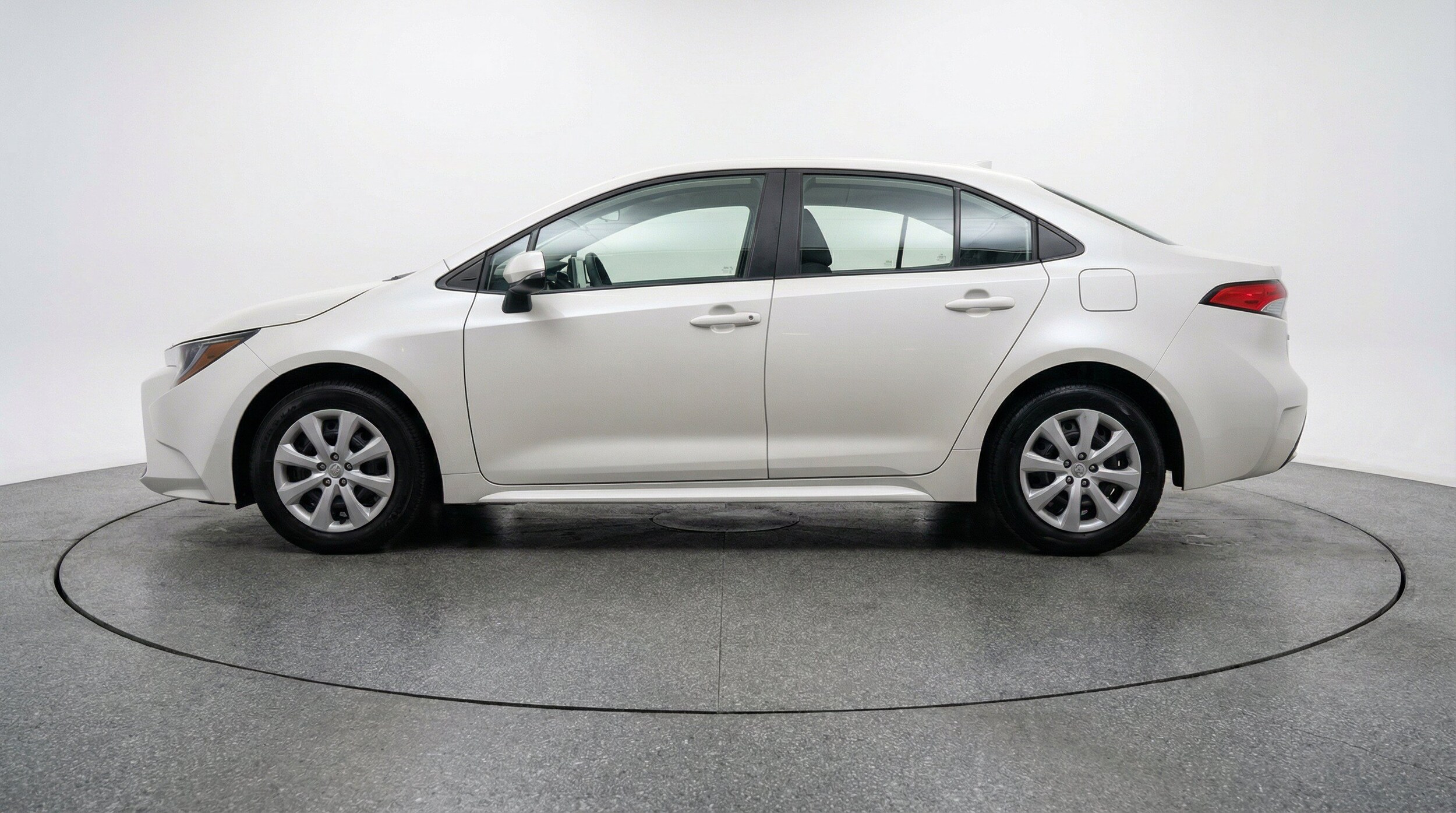 Thumbnail: 2025 Toyota Corolla - 5
