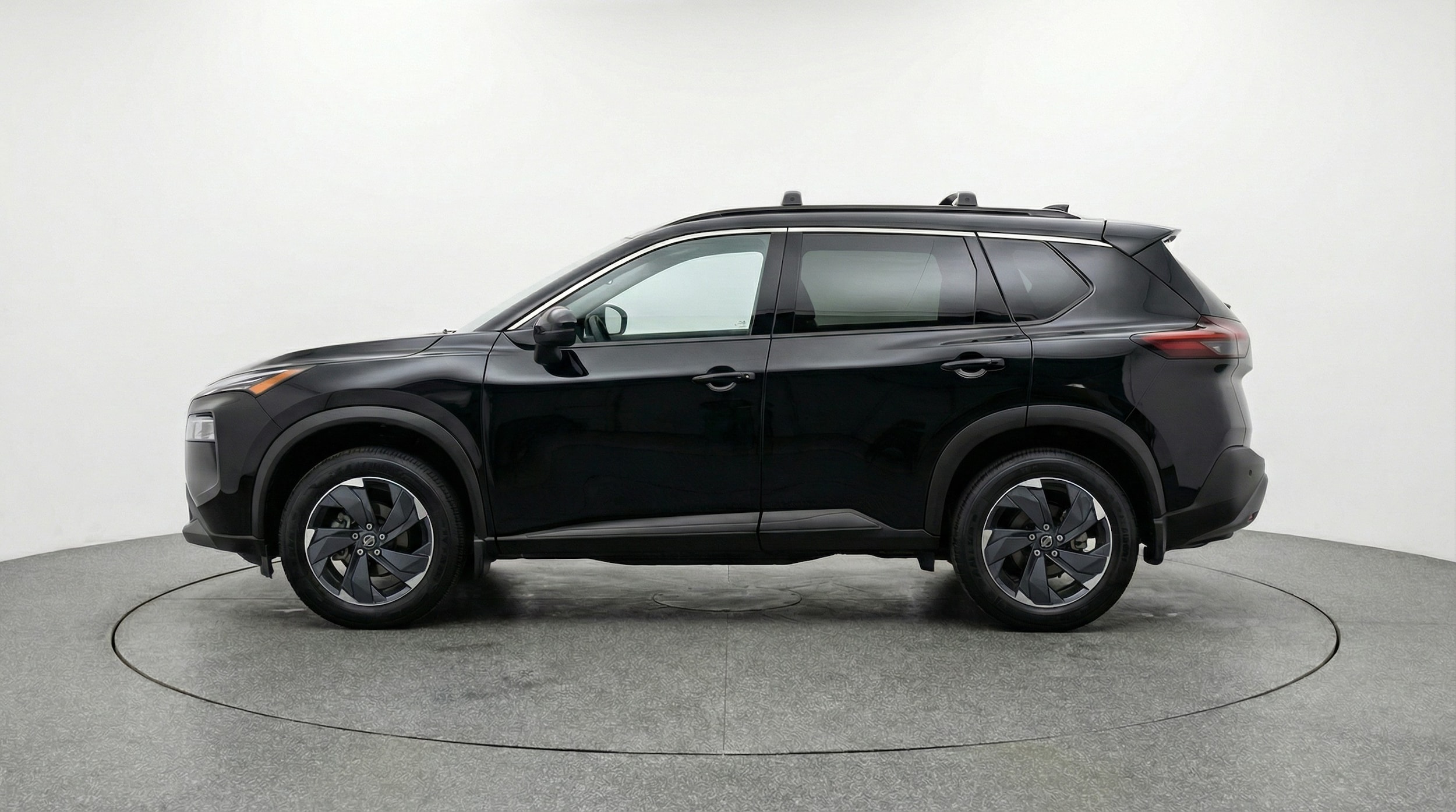 Thumbnail: 2025 Nissan Rogue - 4