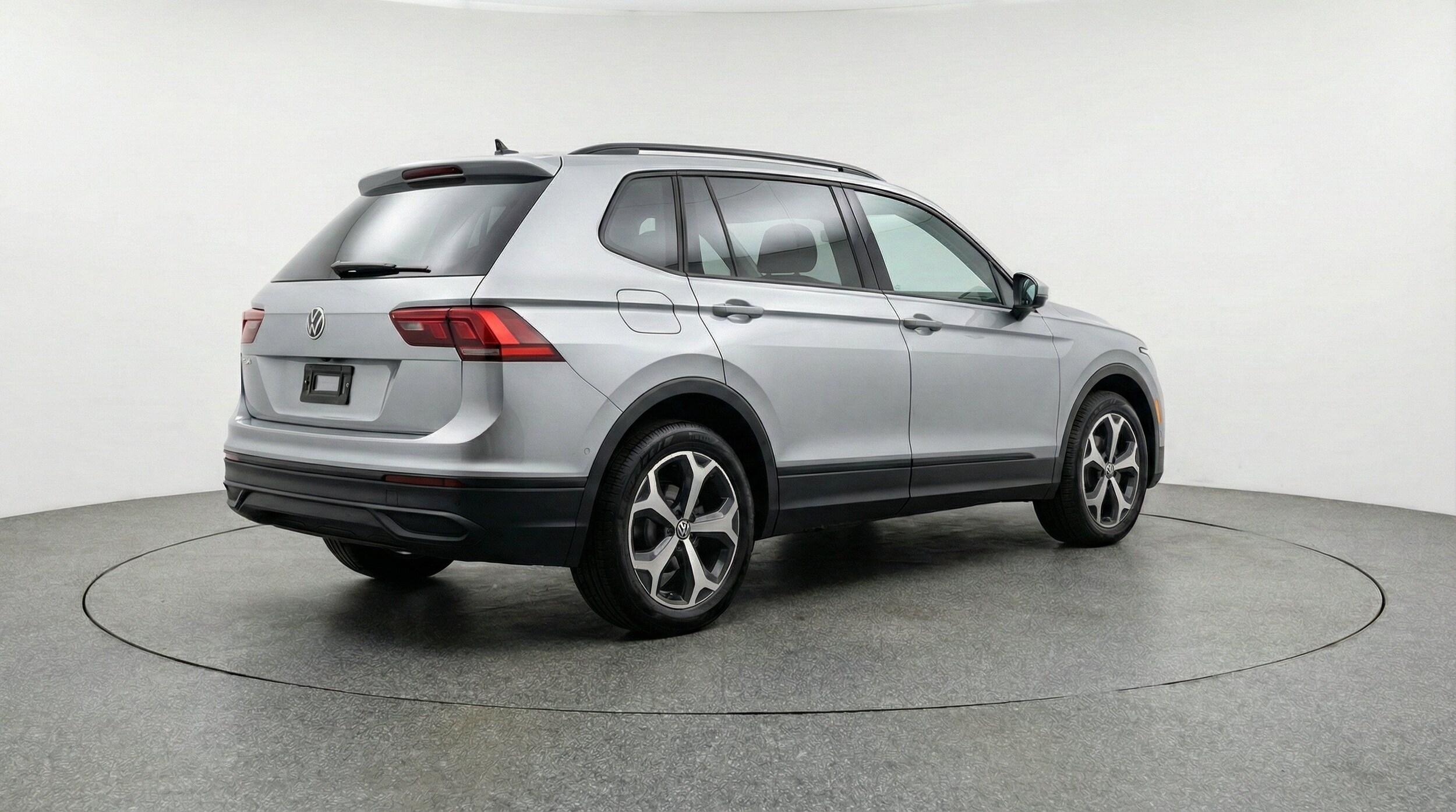 Thumbnail: 2026 Volkswagen Tiguan - 9