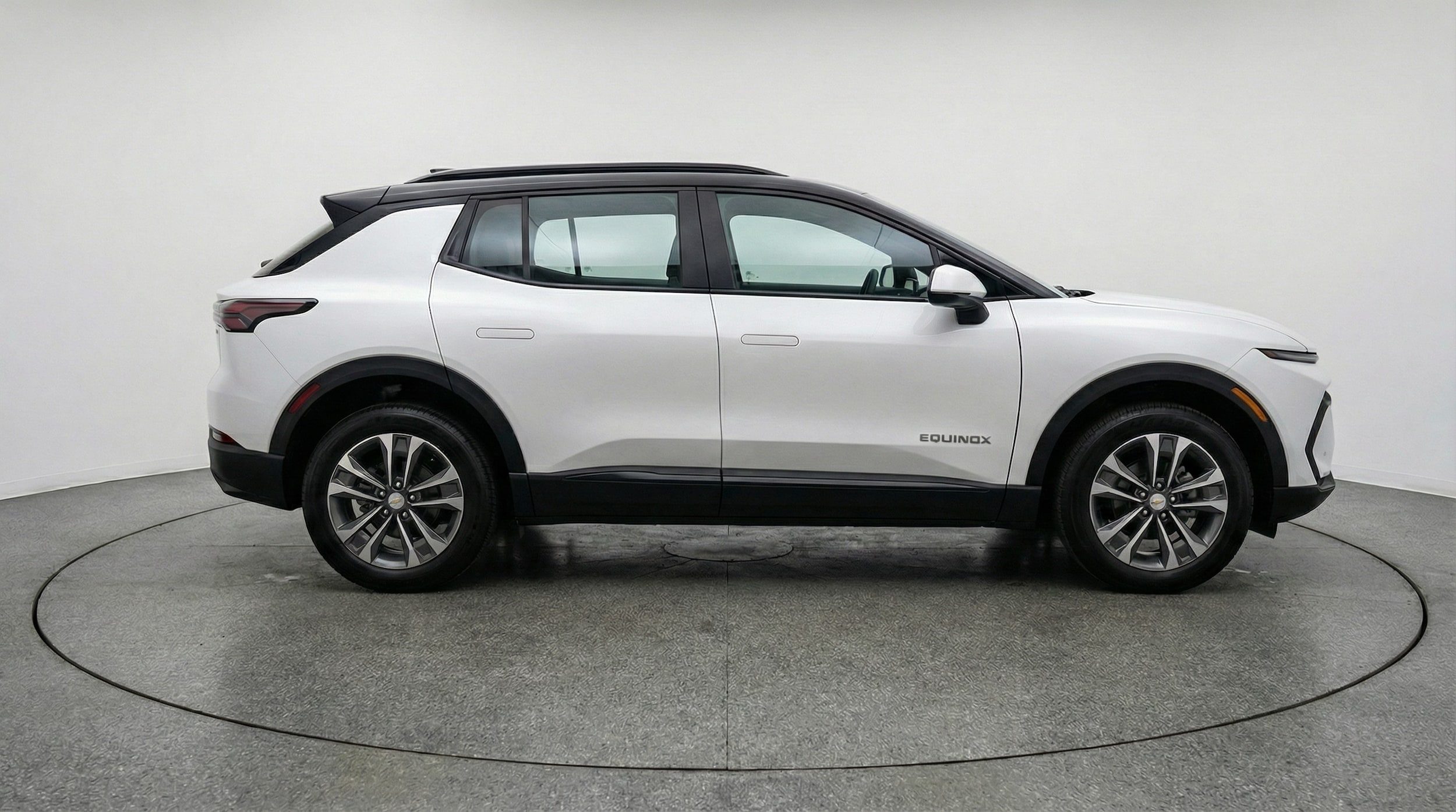 Thumbnail: 2025 Chevrolet Equinox - 8