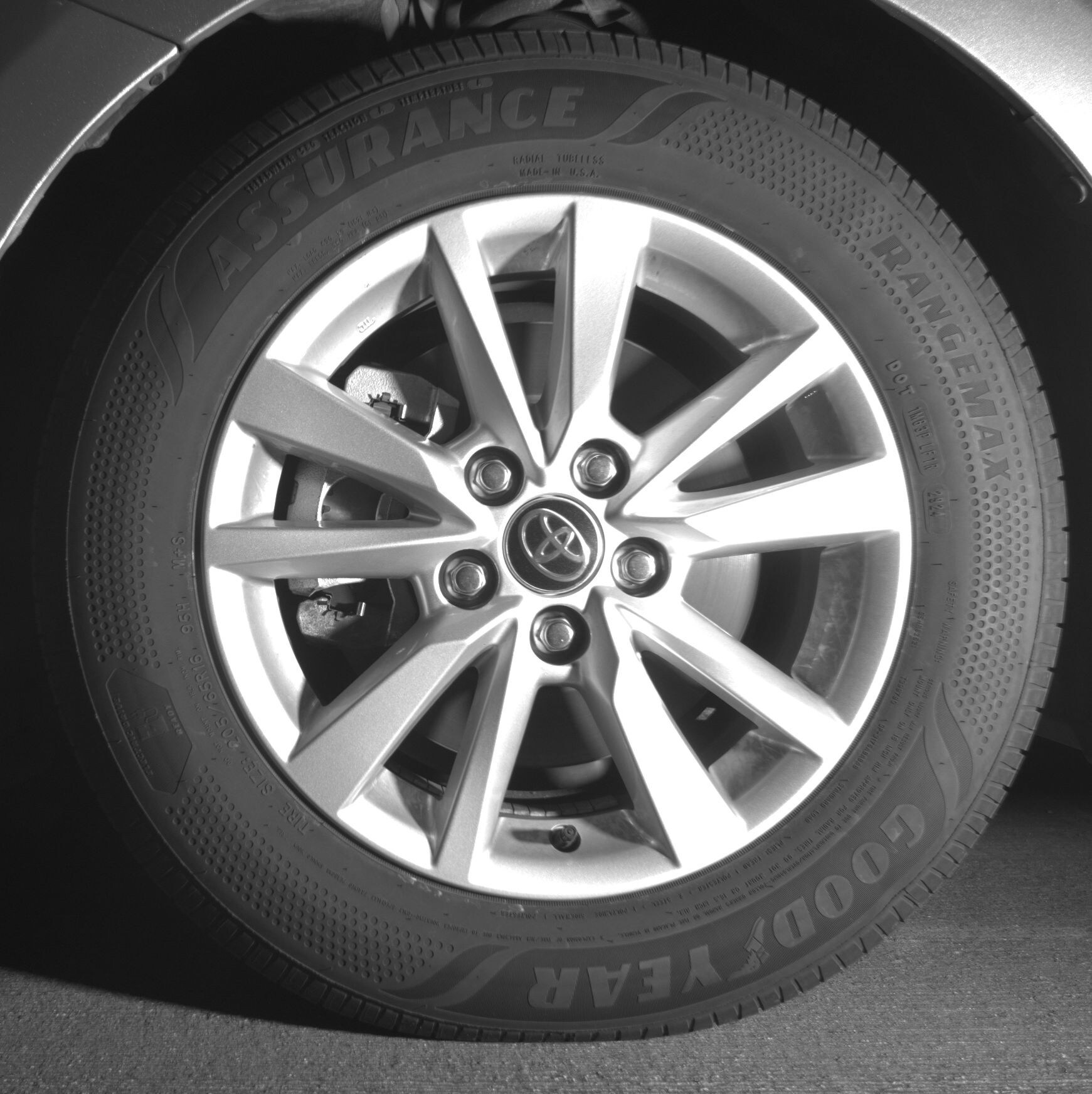 Thumbnail: 2025 Toyota Camry - 9