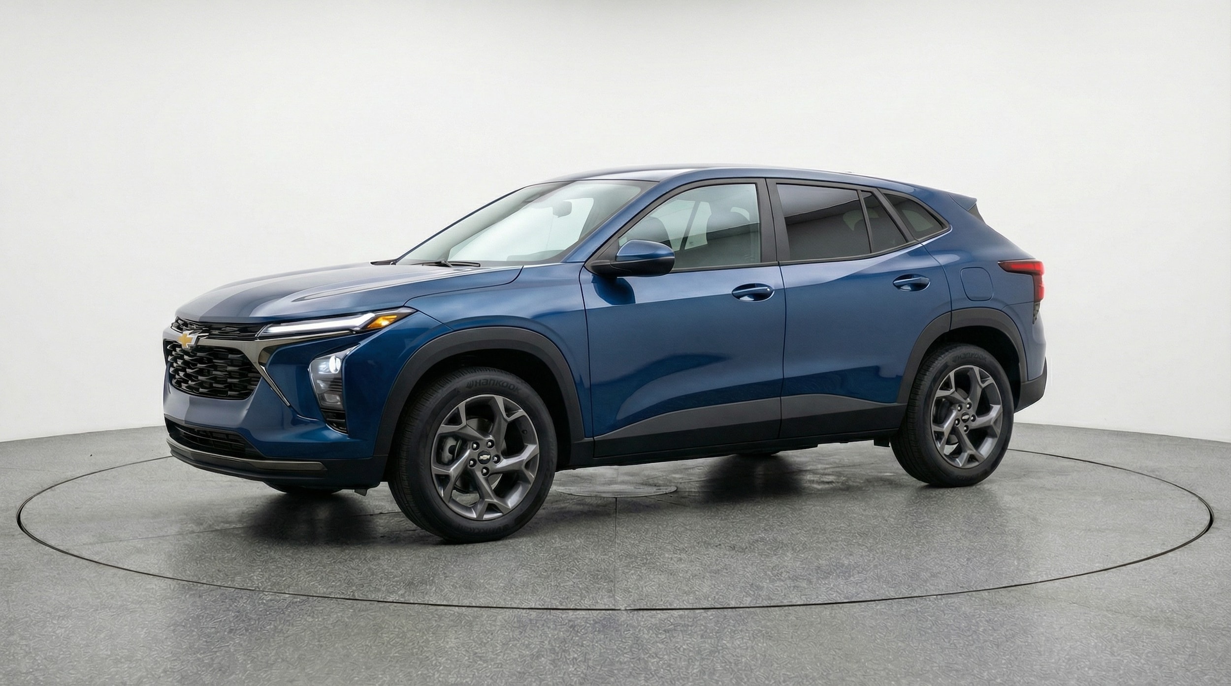 Thumbnail: 2025 Chevrolet Trax - 3