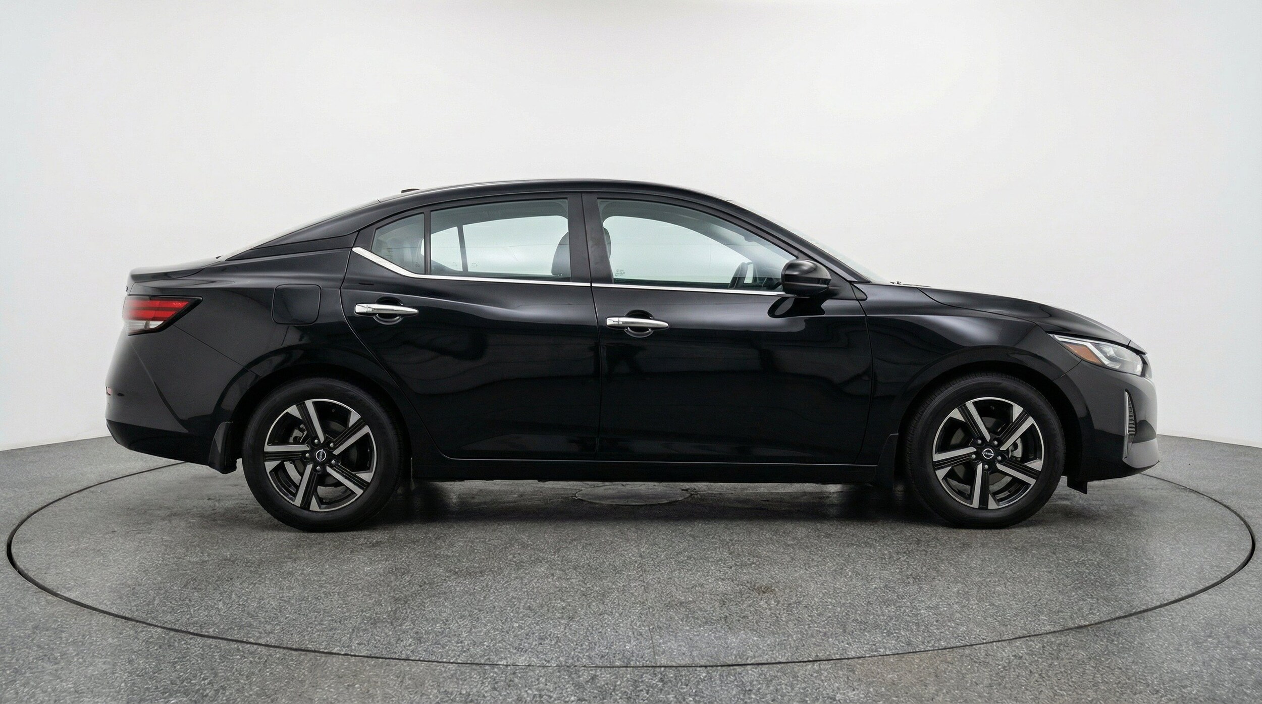 Thumbnail: 2025 Nissan Sentra - 11