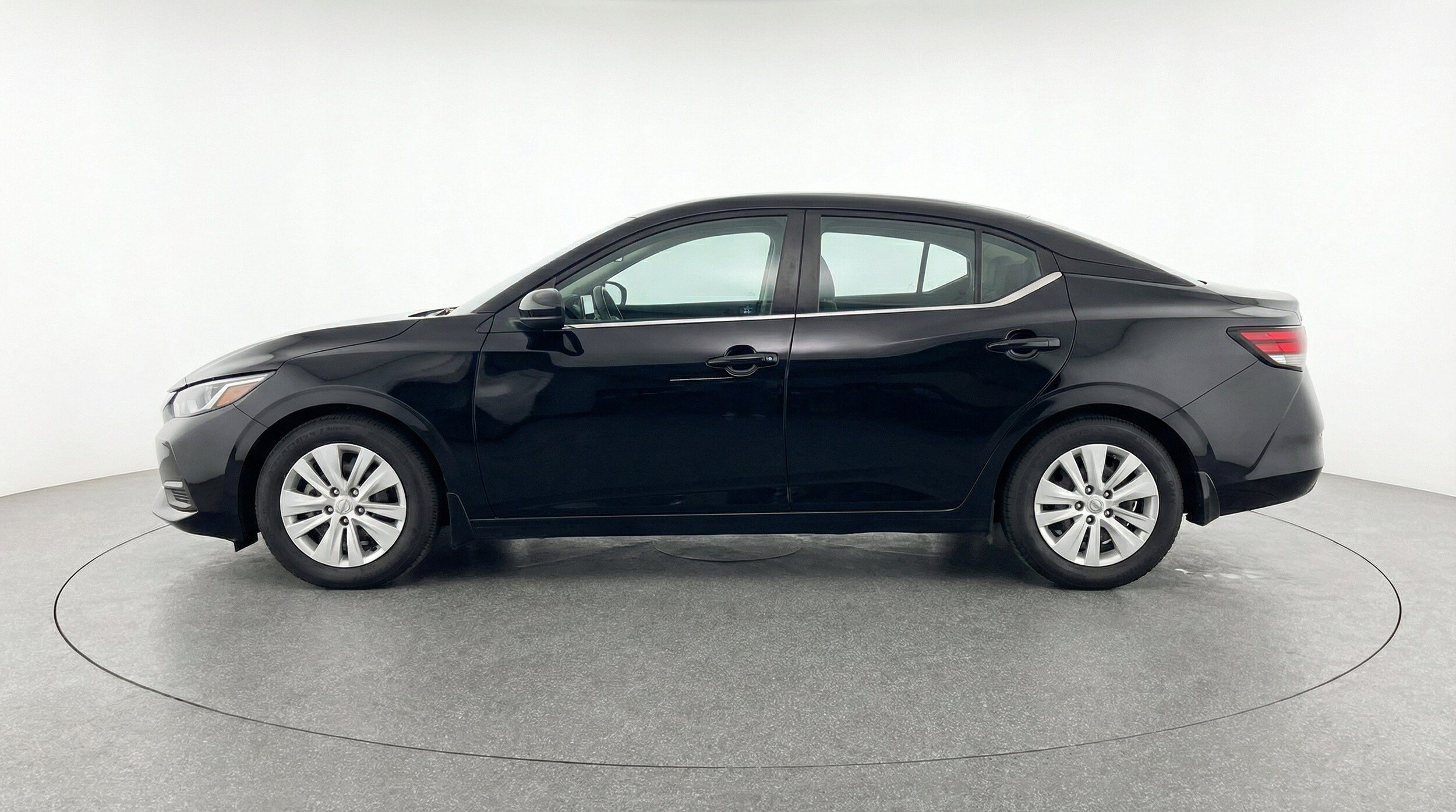 Thumbnail: 2025 Nissan Sentra - 5