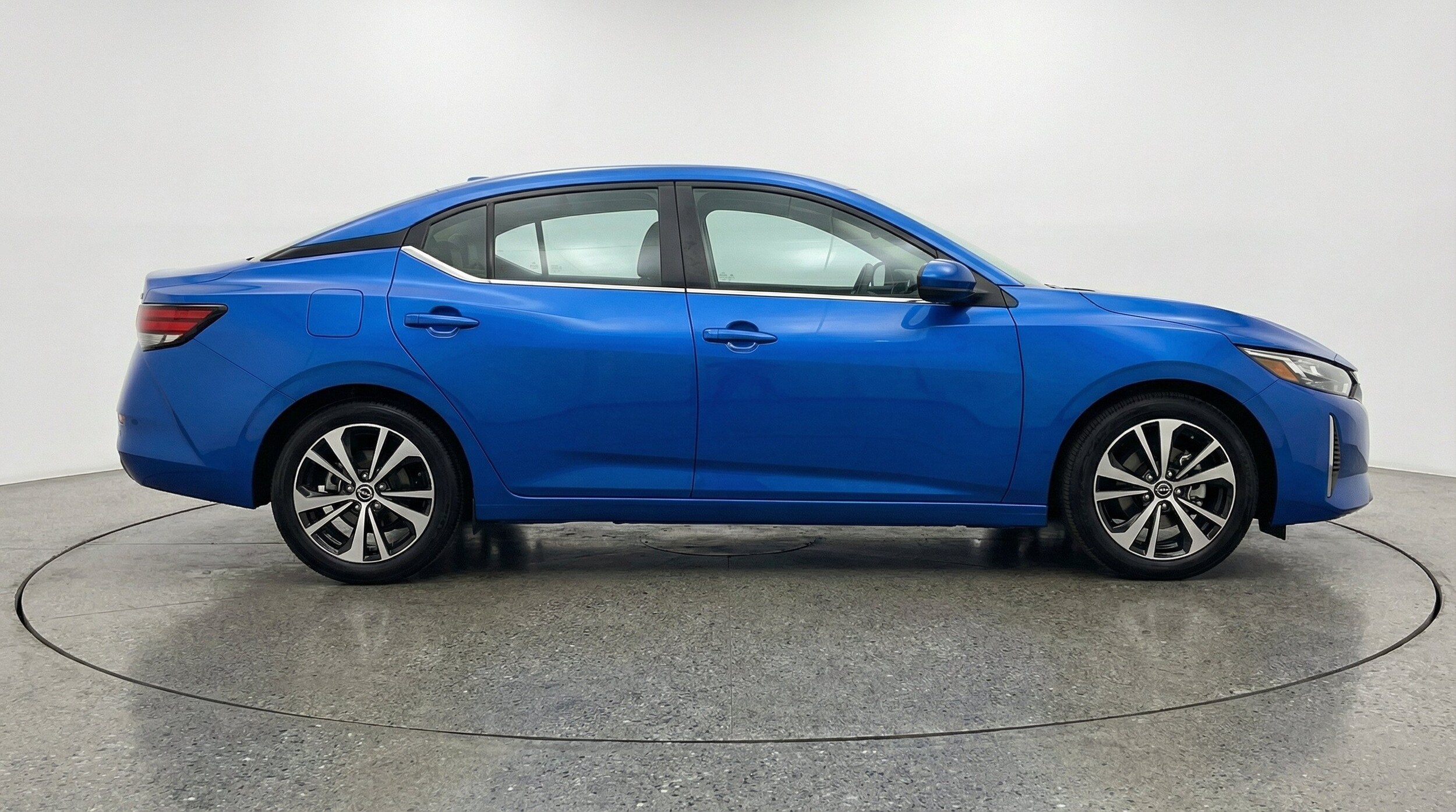 Thumbnail: 2025 Nissan Sentra - 10