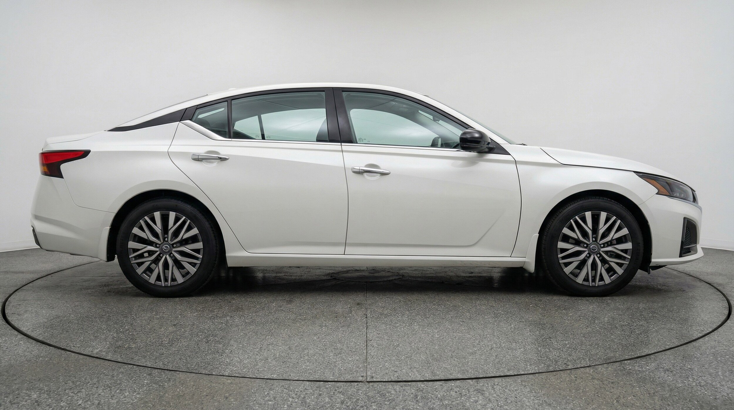 Thumbnail: 2025 Nissan Altima - 11