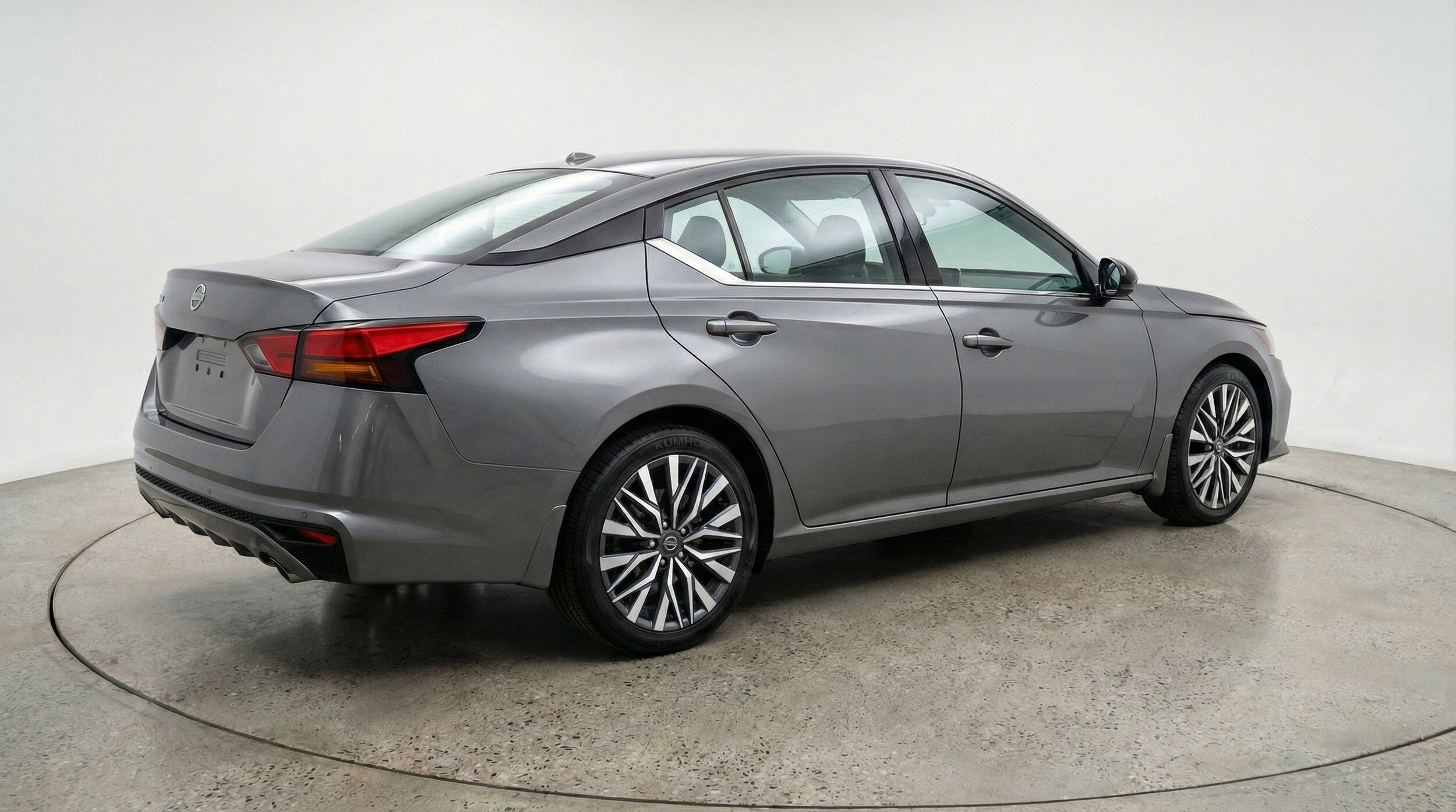 Thumbnail: 2025 Nissan Altima - 9