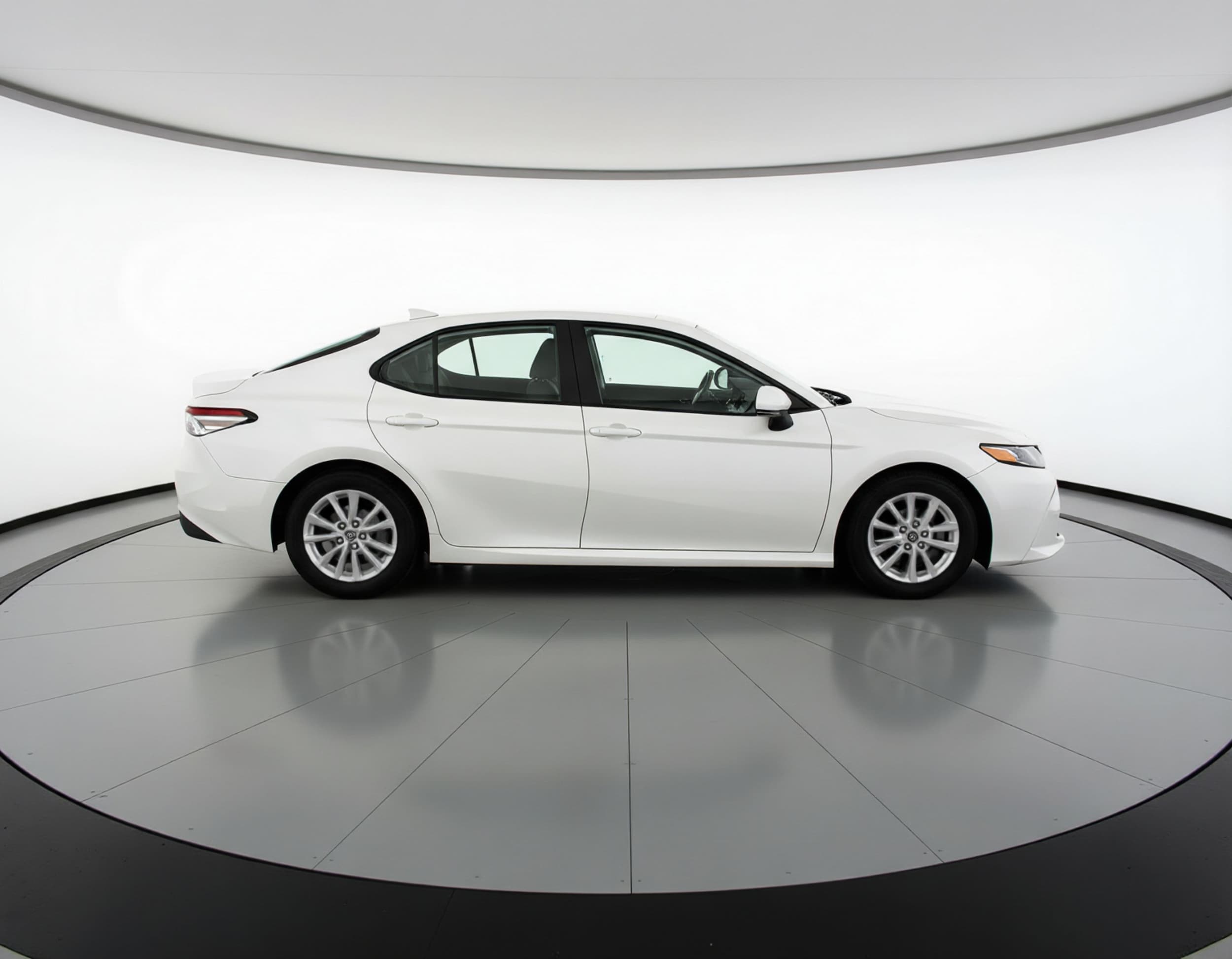 Thumbnail: 2025 Toyota Camry - 8