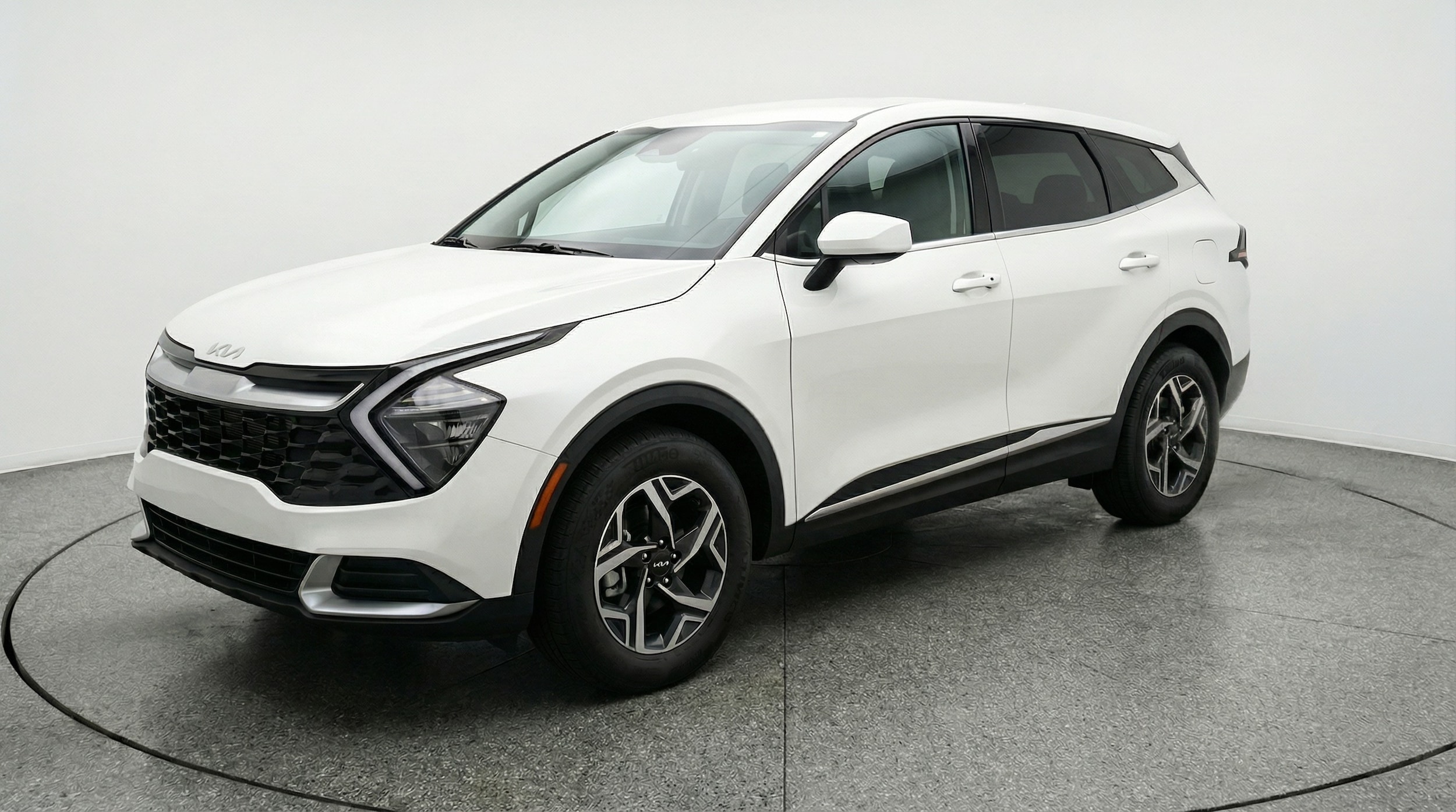 Thumbnail: 2025 Kia Sportage - 3