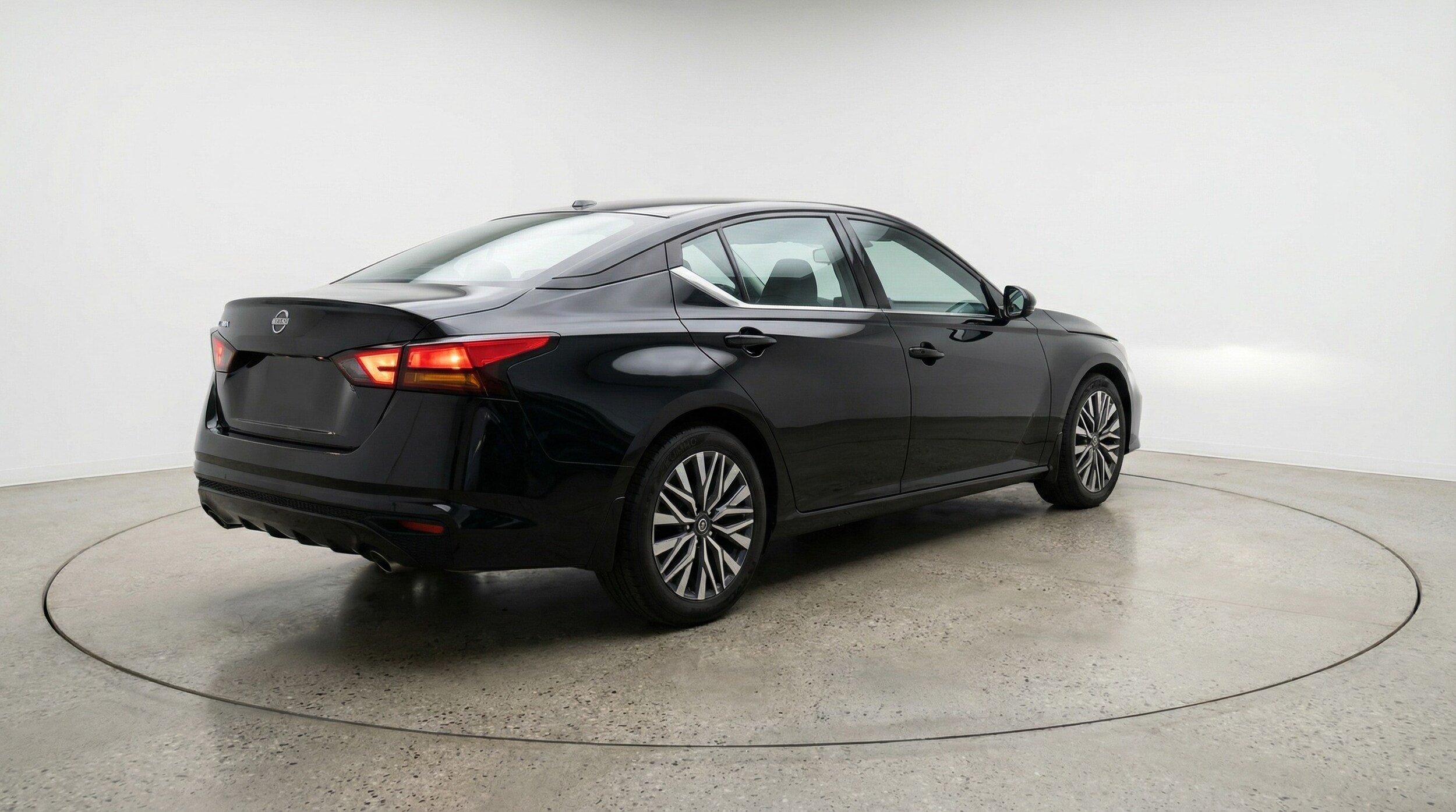 Thumbnail: 2025 Nissan Altima - 7