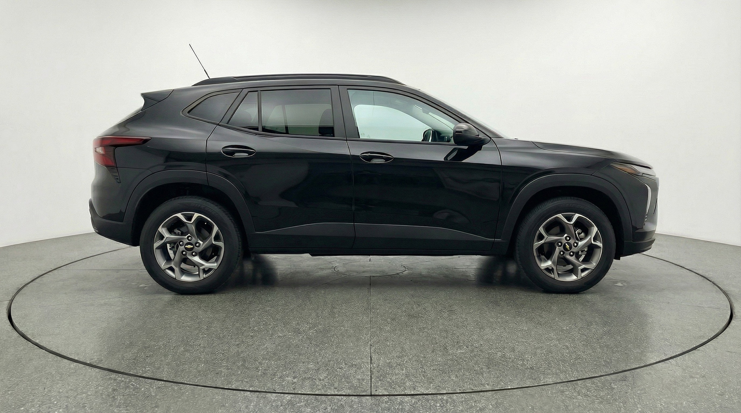 Thumbnail: 2025 Chevrolet Trax - 11