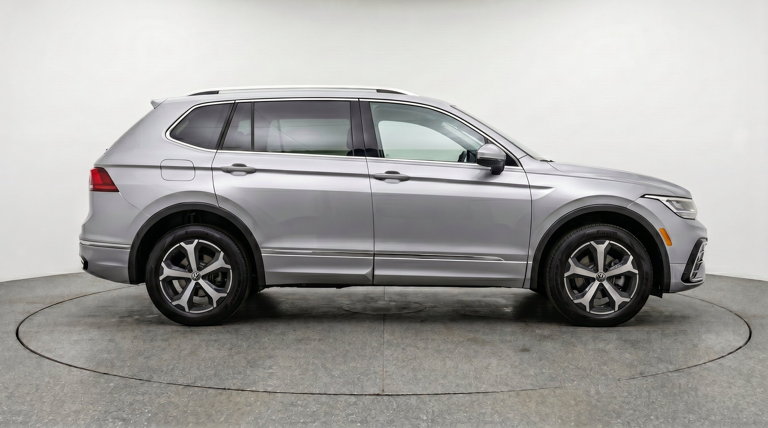 Thumbnail: 2026 Volkswagen Tiguan - 11