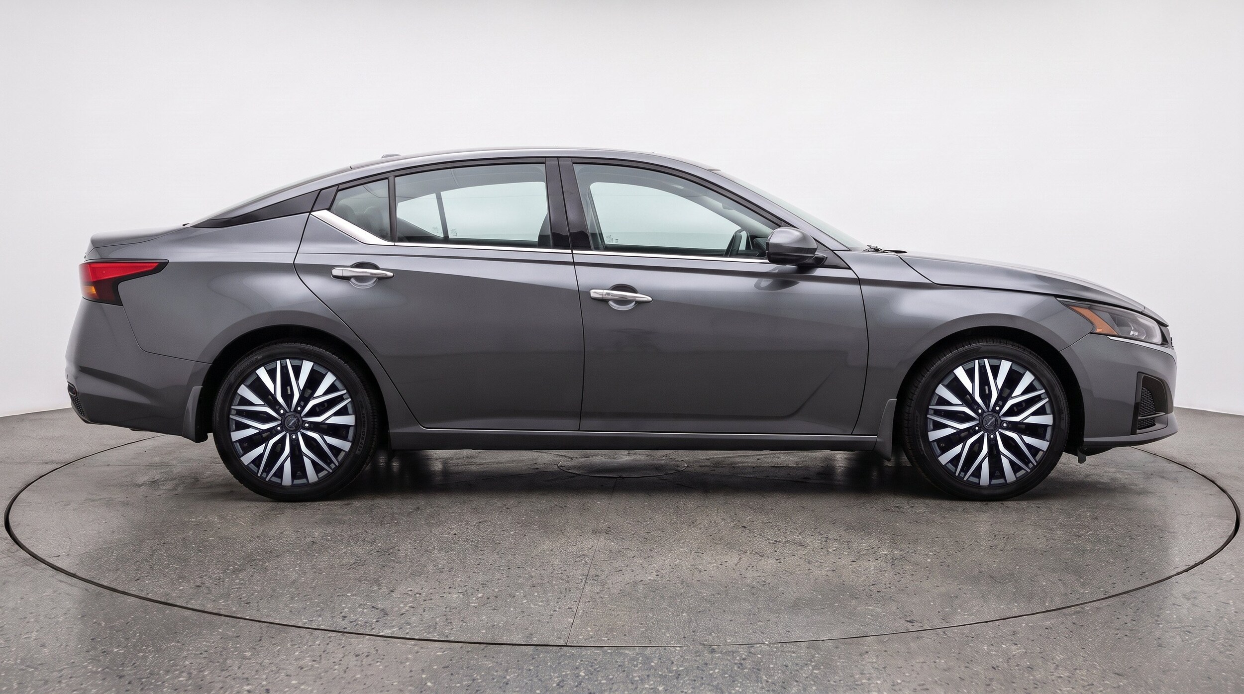 Thumbnail: 2025 Nissan Altima - 10