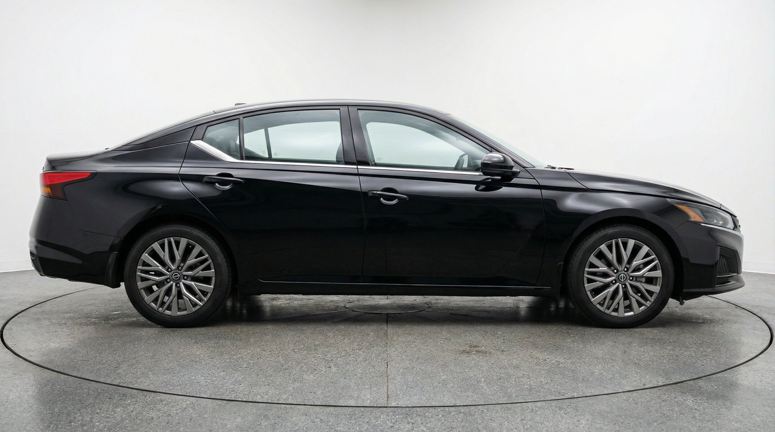 Thumbnail: 2025 Nissan Altima - 11