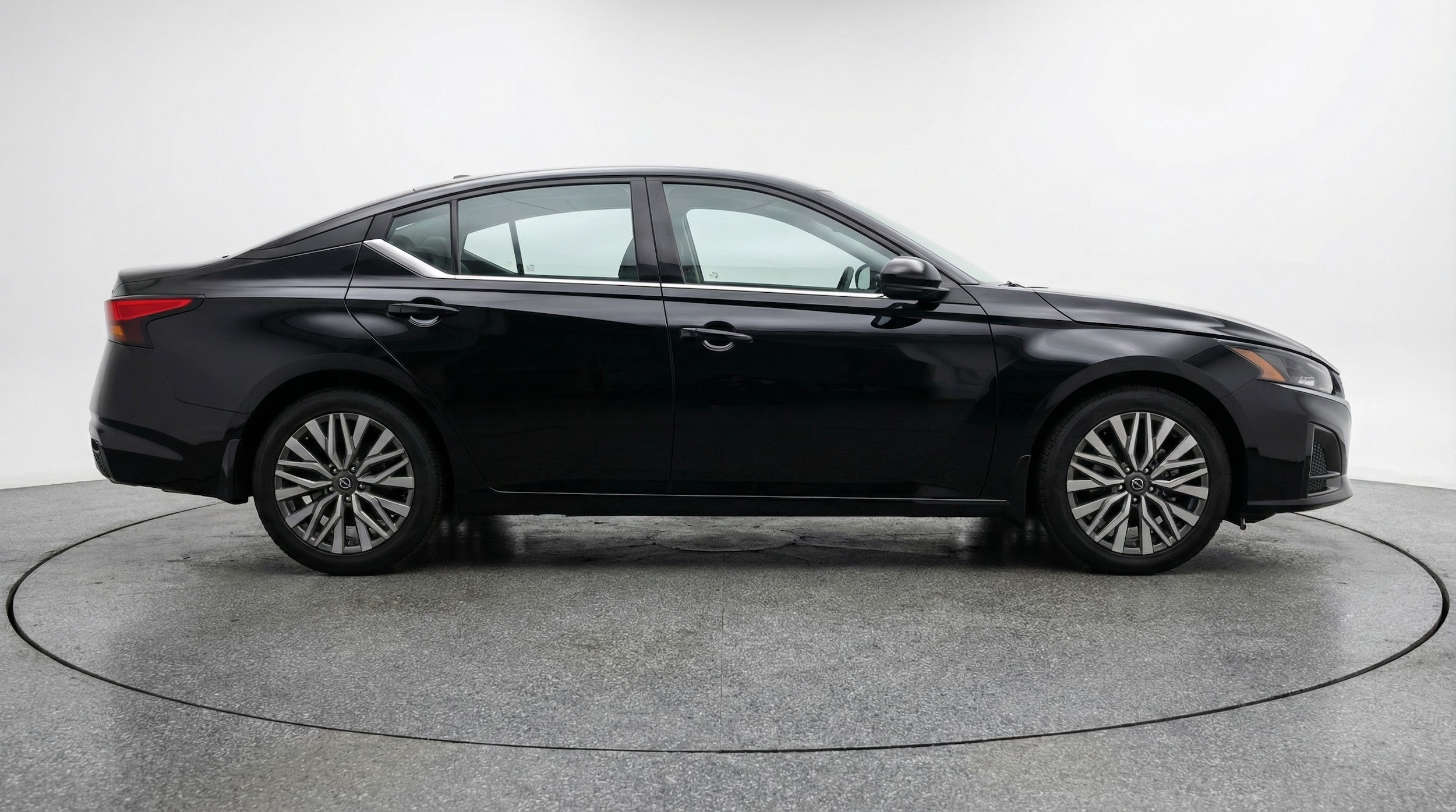 Thumbnail: 2025 Nissan Altima - 8