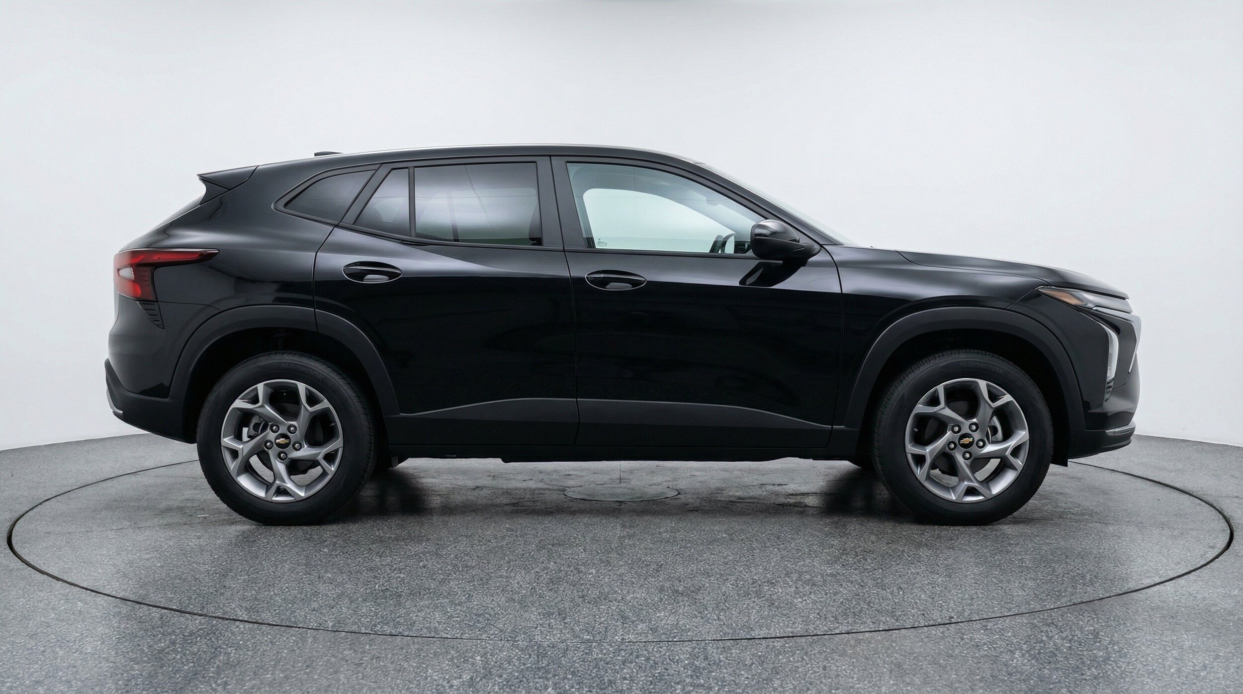 Thumbnail: 2025 Chevrolet Trax - 11