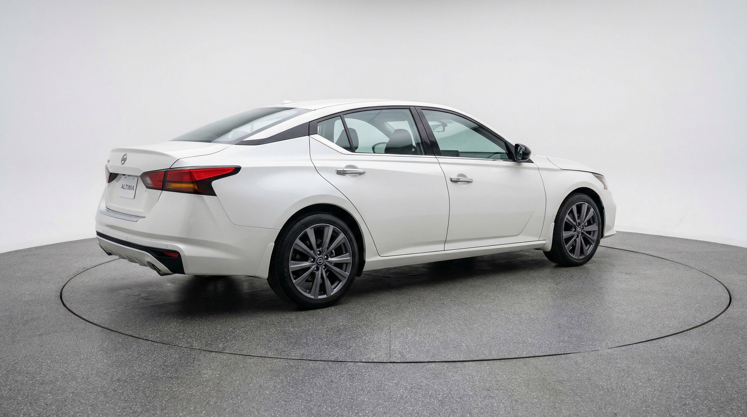 Thumbnail: 2025 Nissan Altima - 9