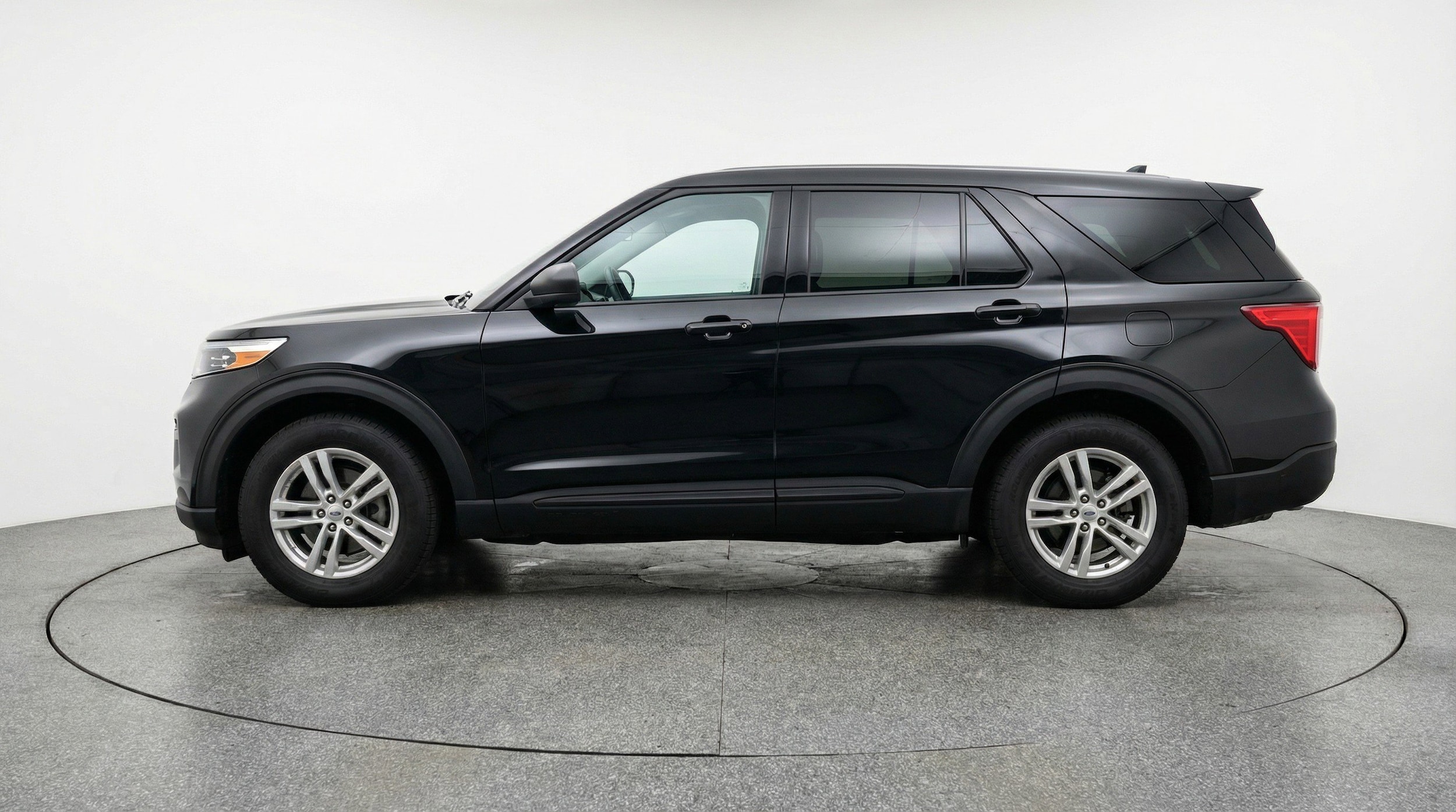 Thumbnail: 2024 Ford Explorer - 5