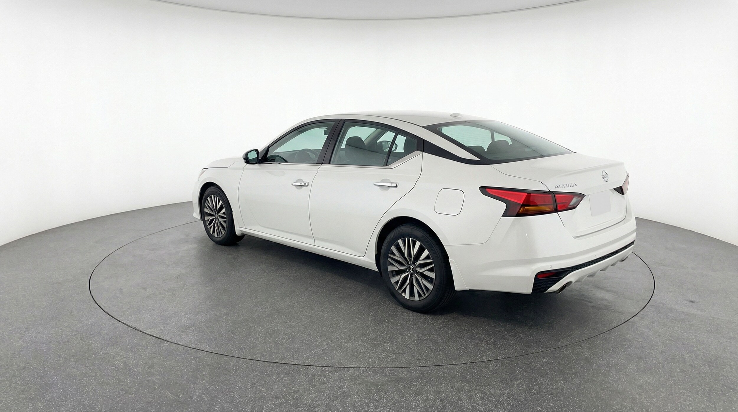 Thumbnail: 2025 Nissan Altima - 5