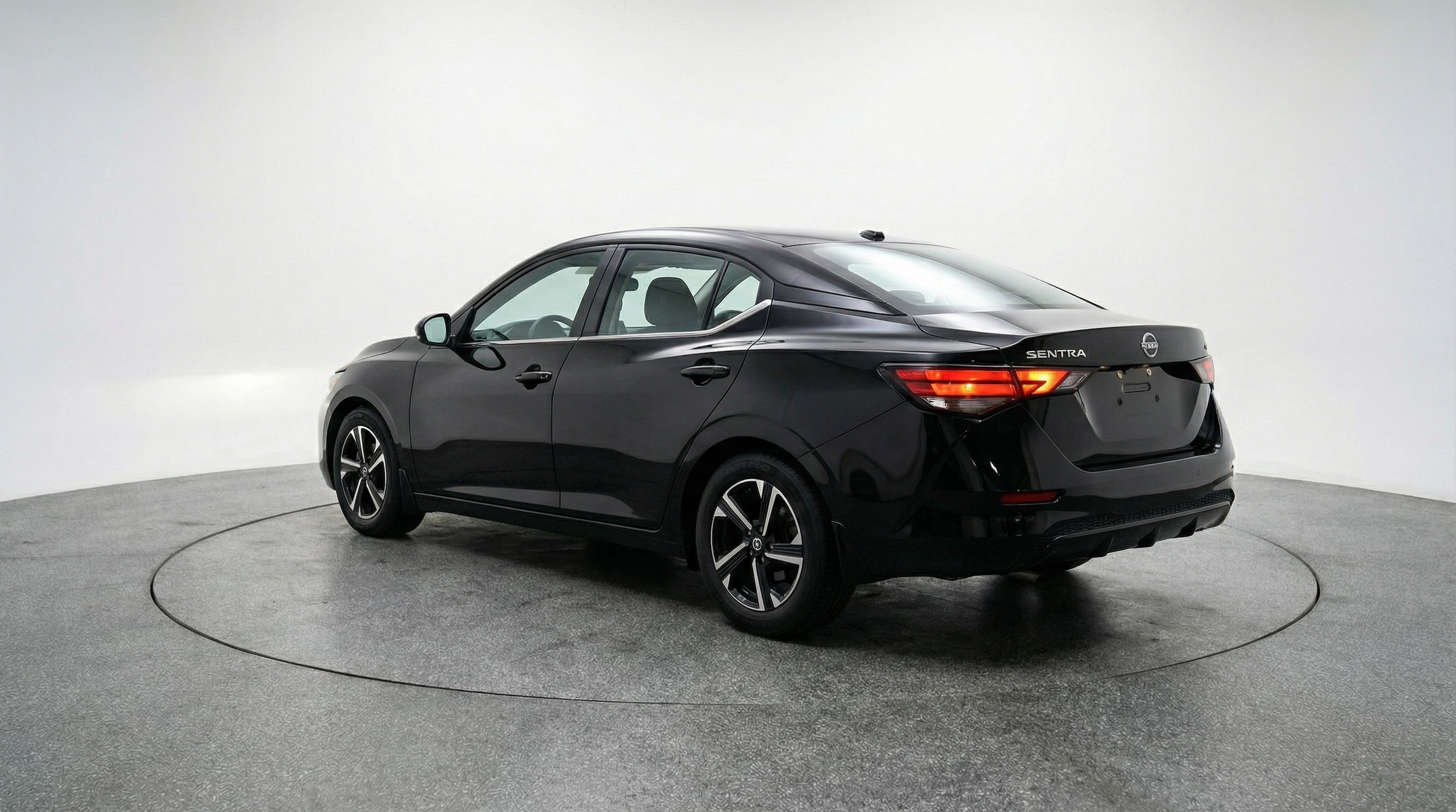 Thumbnail: 2025 Nissan Sentra - 5