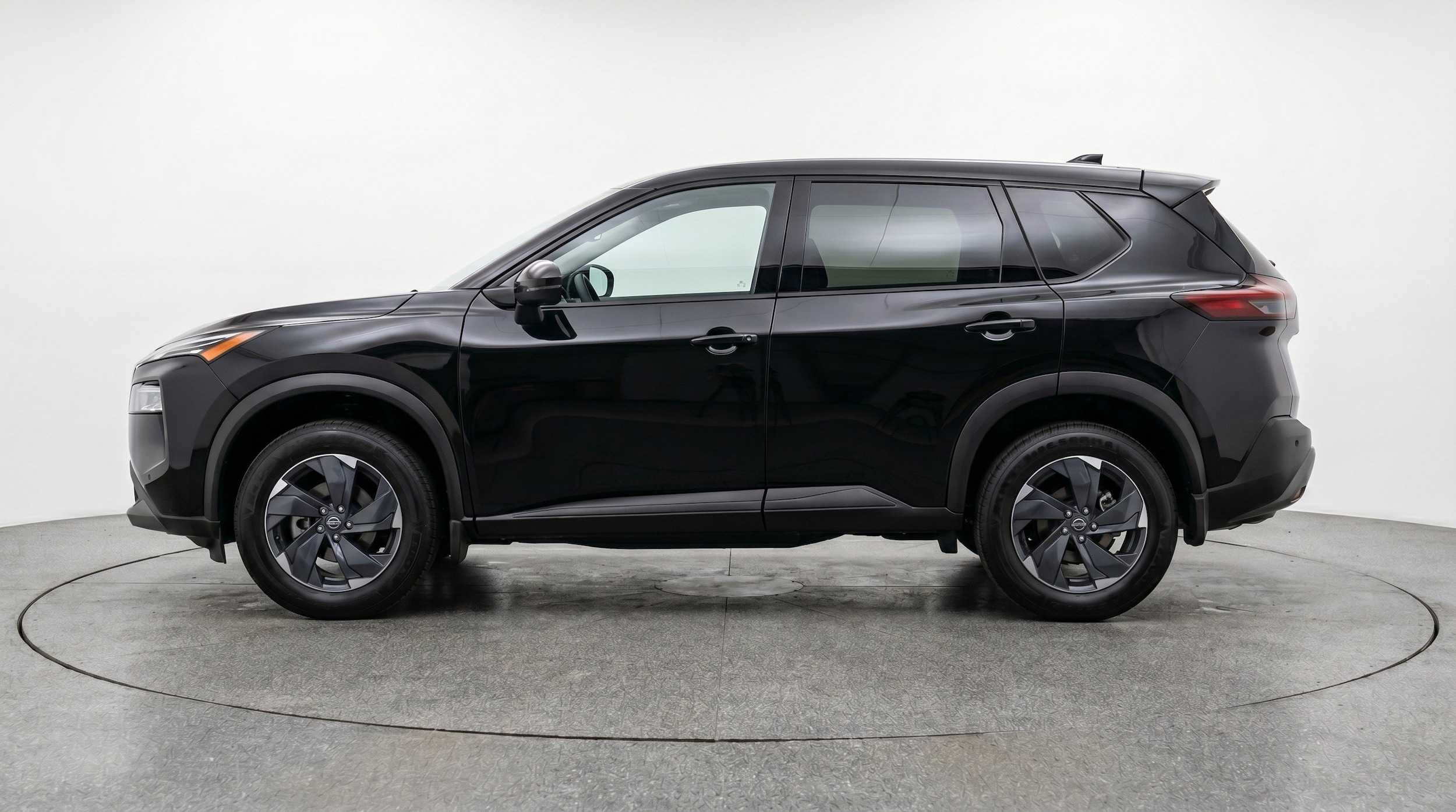 Thumbnail: 2025 Nissan Rogue - 5