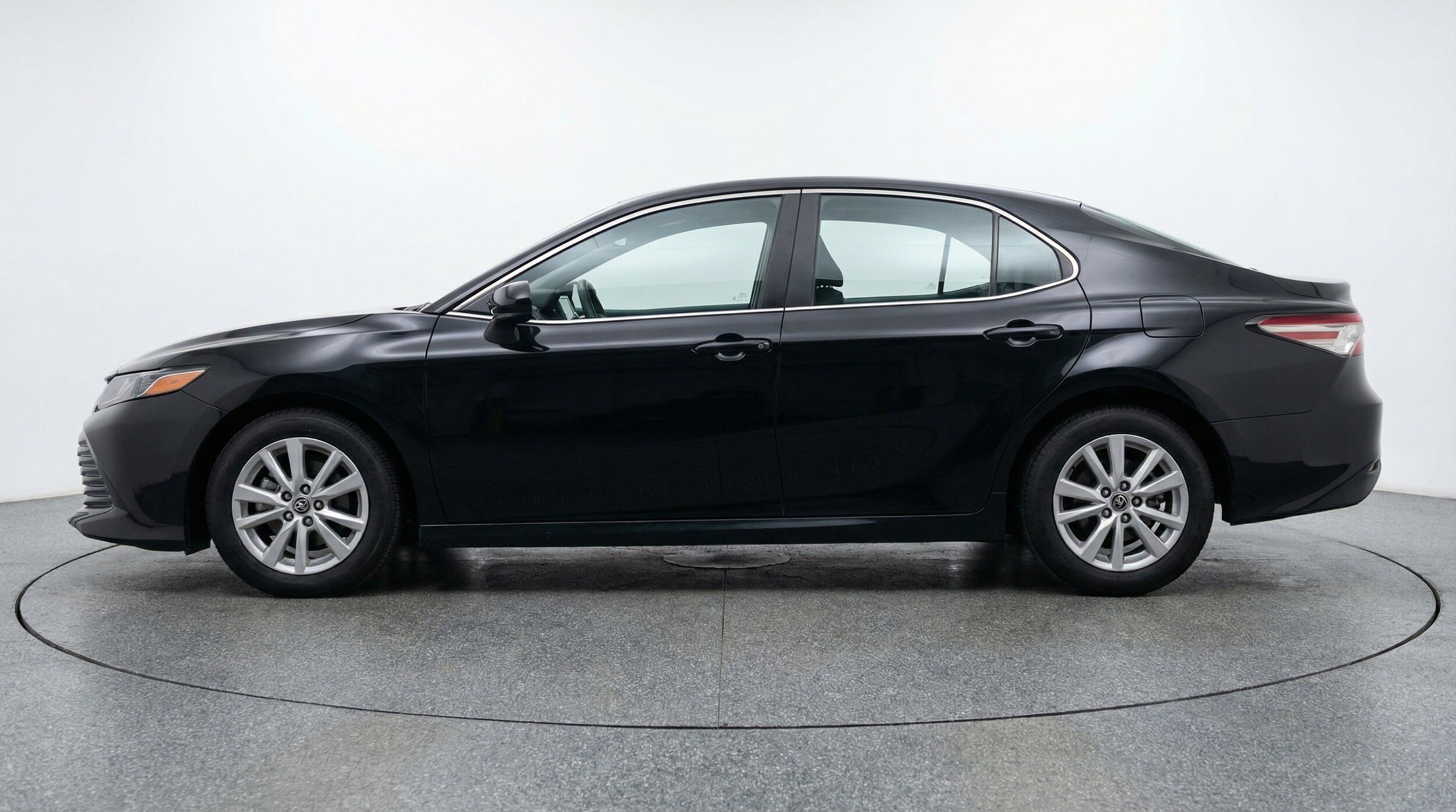 Thumbnail: 2025 Toyota Camry - 5