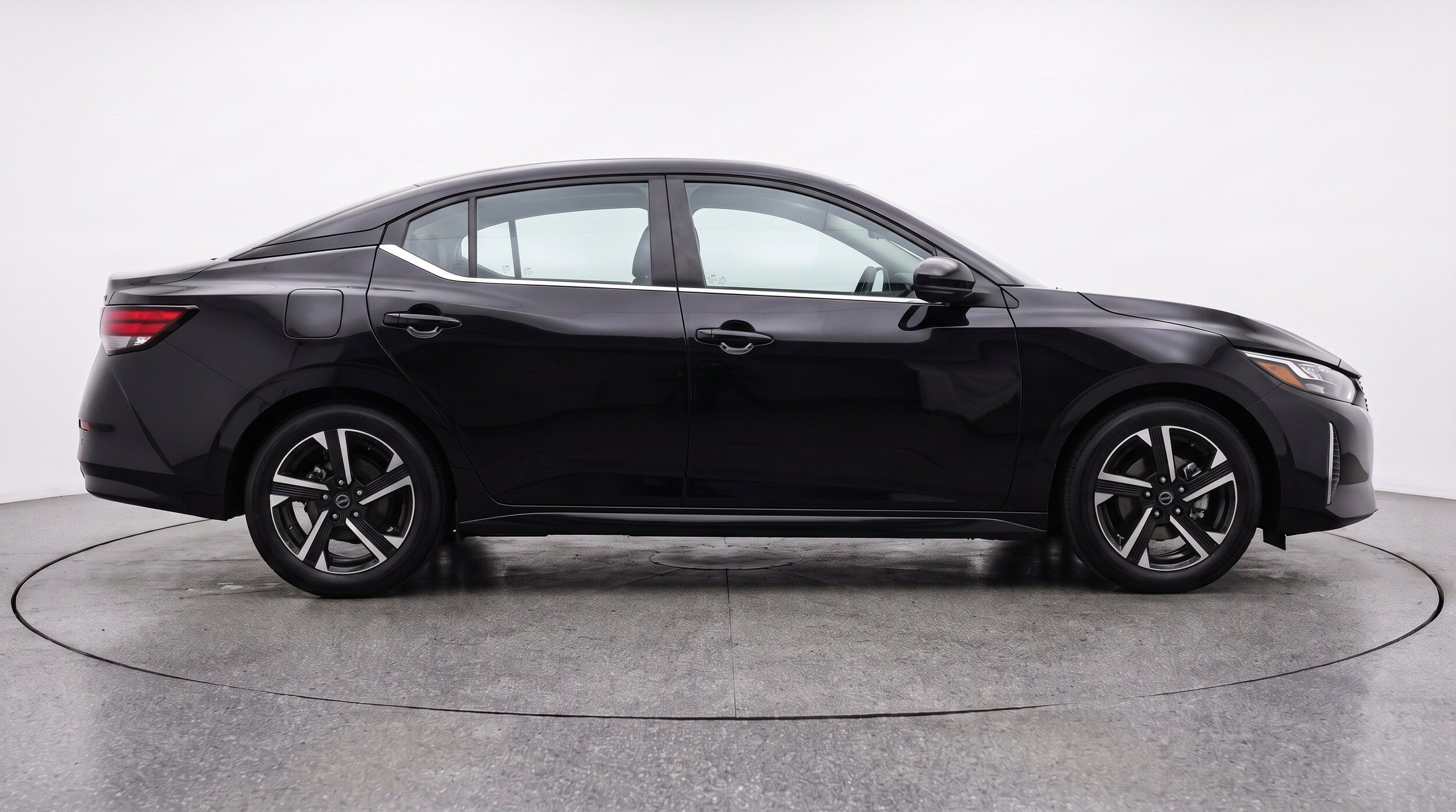 Thumbnail: 2025 Nissan Sentra - 10