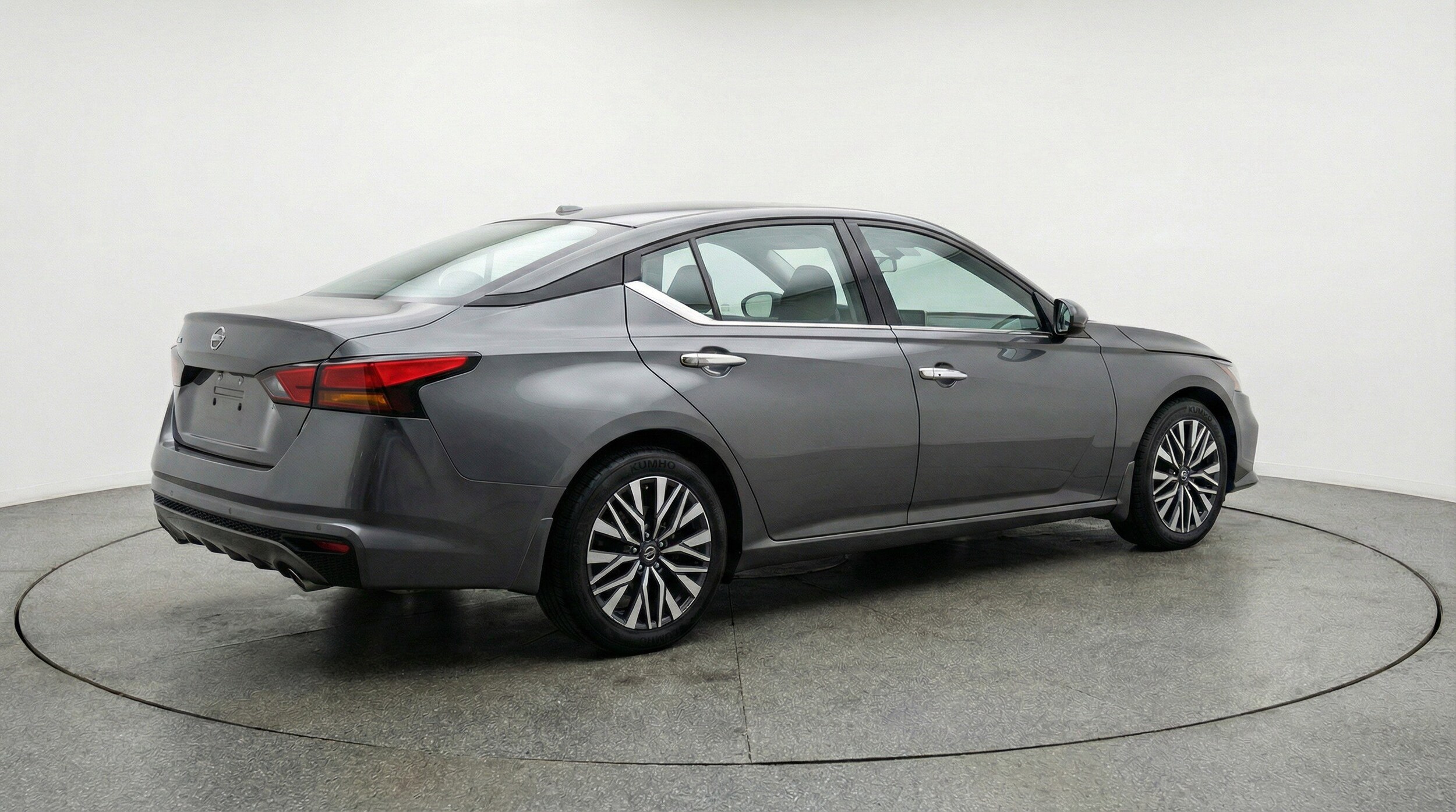 Thumbnail: 2025 Nissan Altima - 9