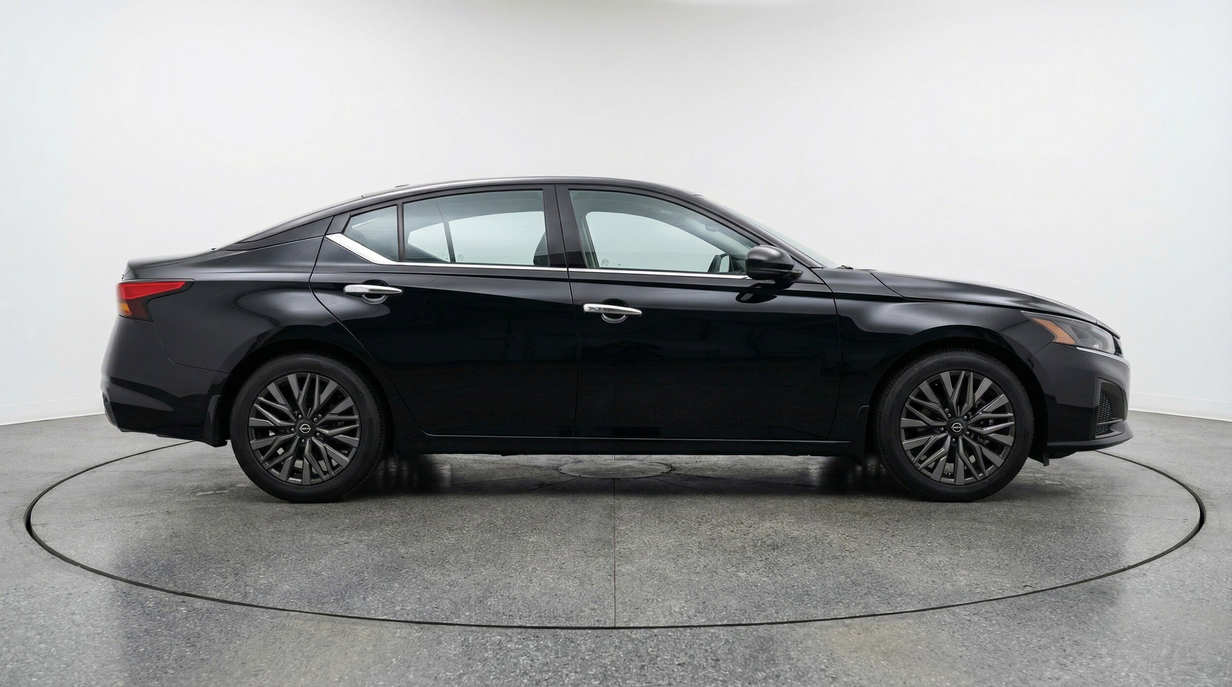 Thumbnail: 2025 Nissan Altima - 11