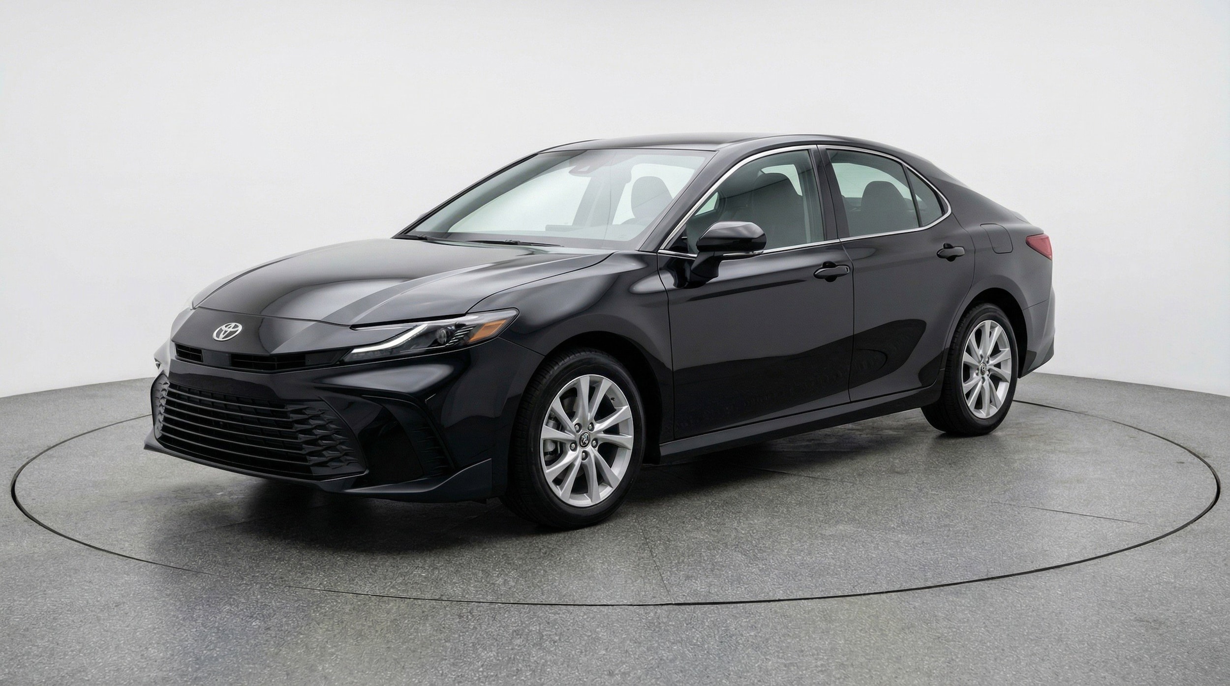 Thumbnail: 2025 Toyota Camry - 3