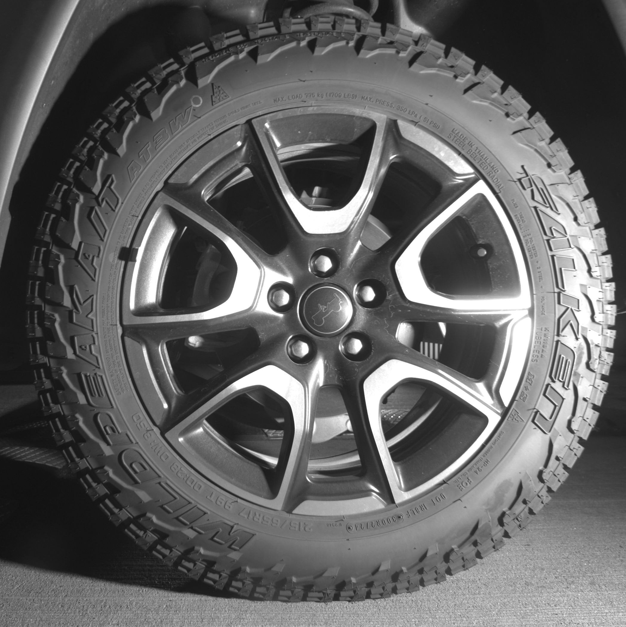 Thumbnail: 2025 Jeep Compass - 14