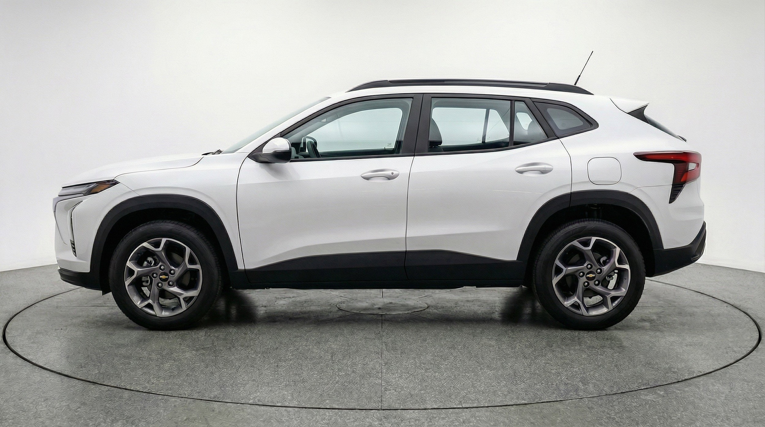 Thumbnail: 2025 Chevrolet Trax - 5