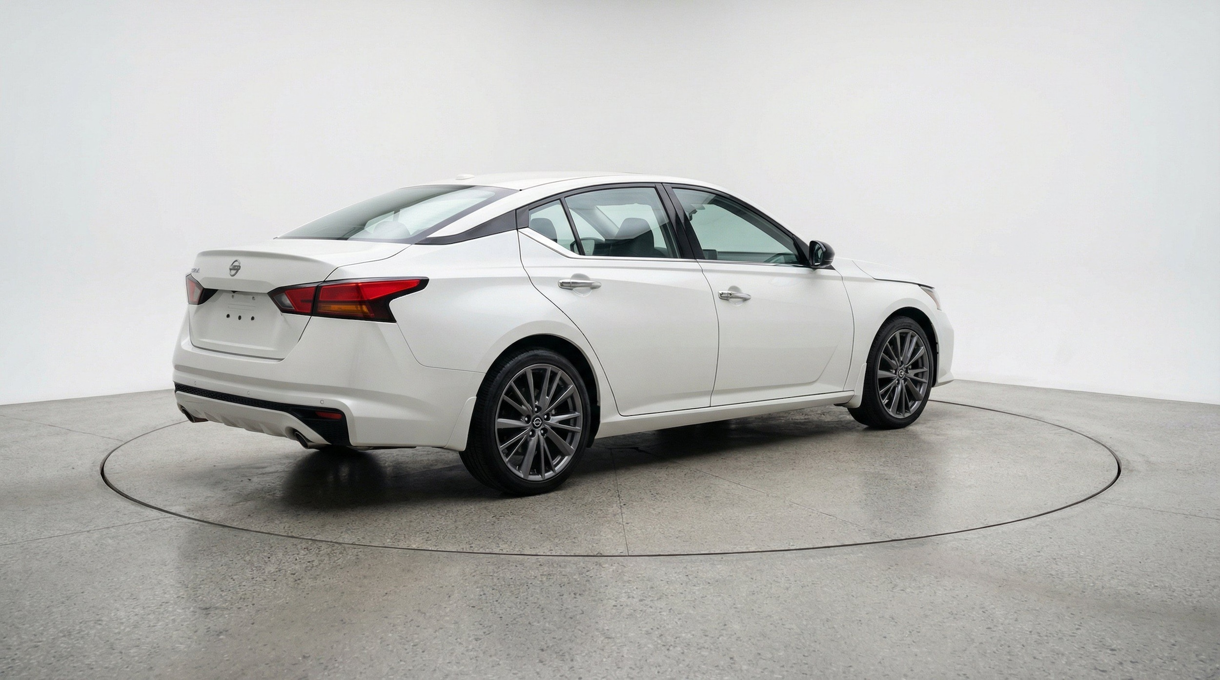 Thumbnail: 2025 Nissan Altima - 9