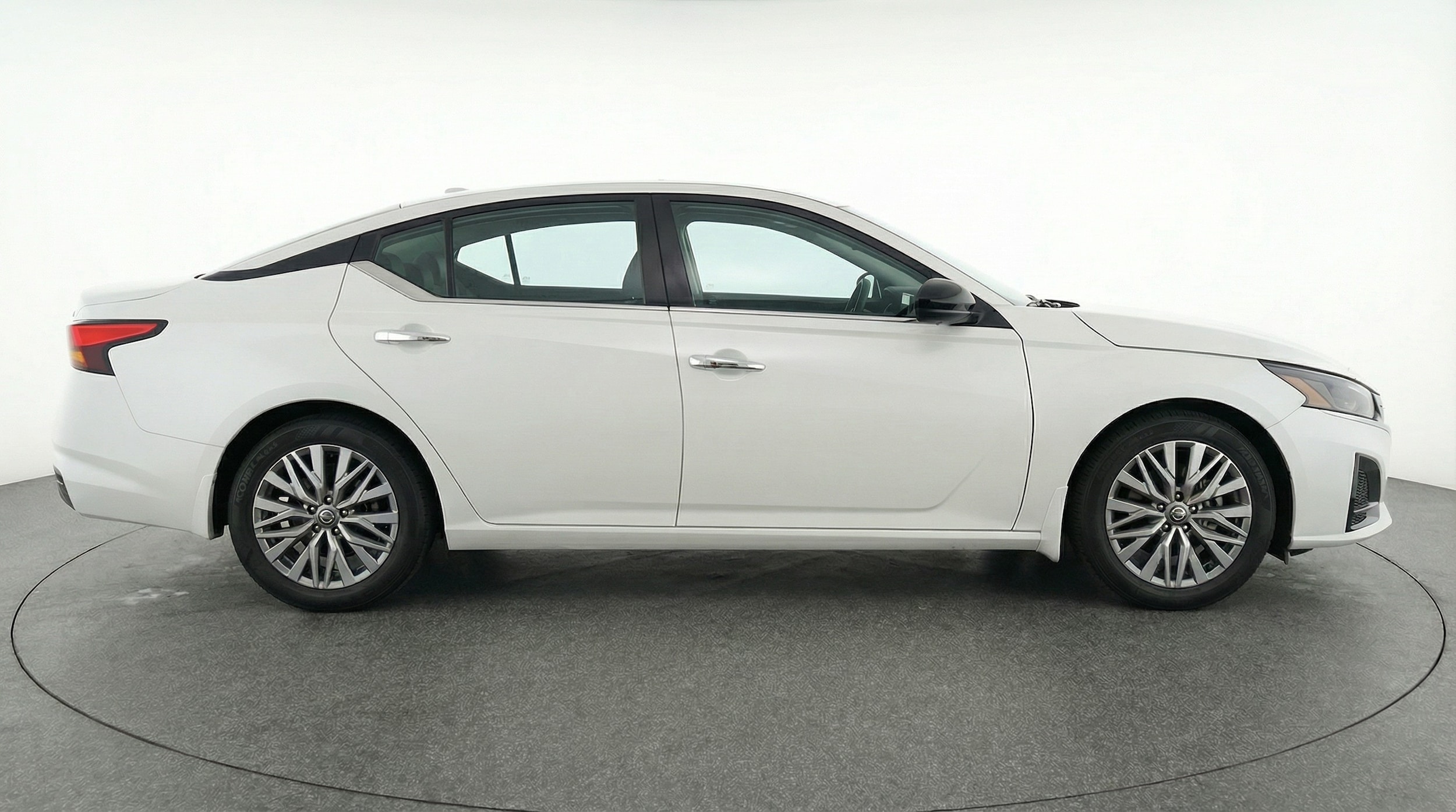 Thumbnail: 2025 Nissan Altima - 4