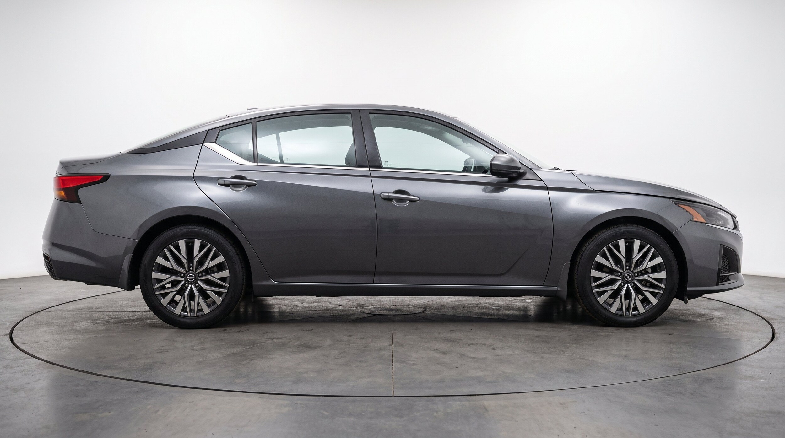Thumbnail: 2025 Nissan Altima - 10