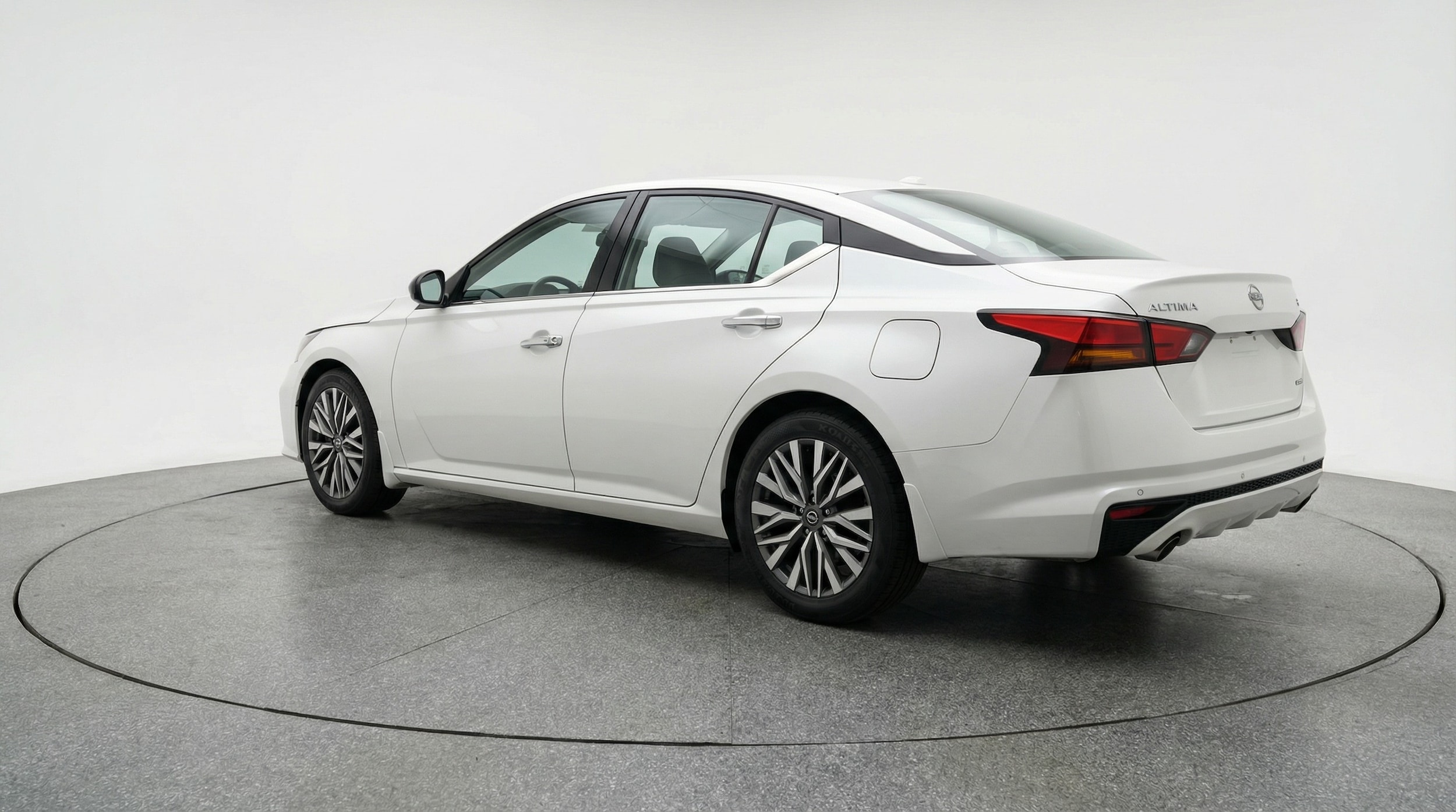 Thumbnail: 2025 Nissan Altima - 5