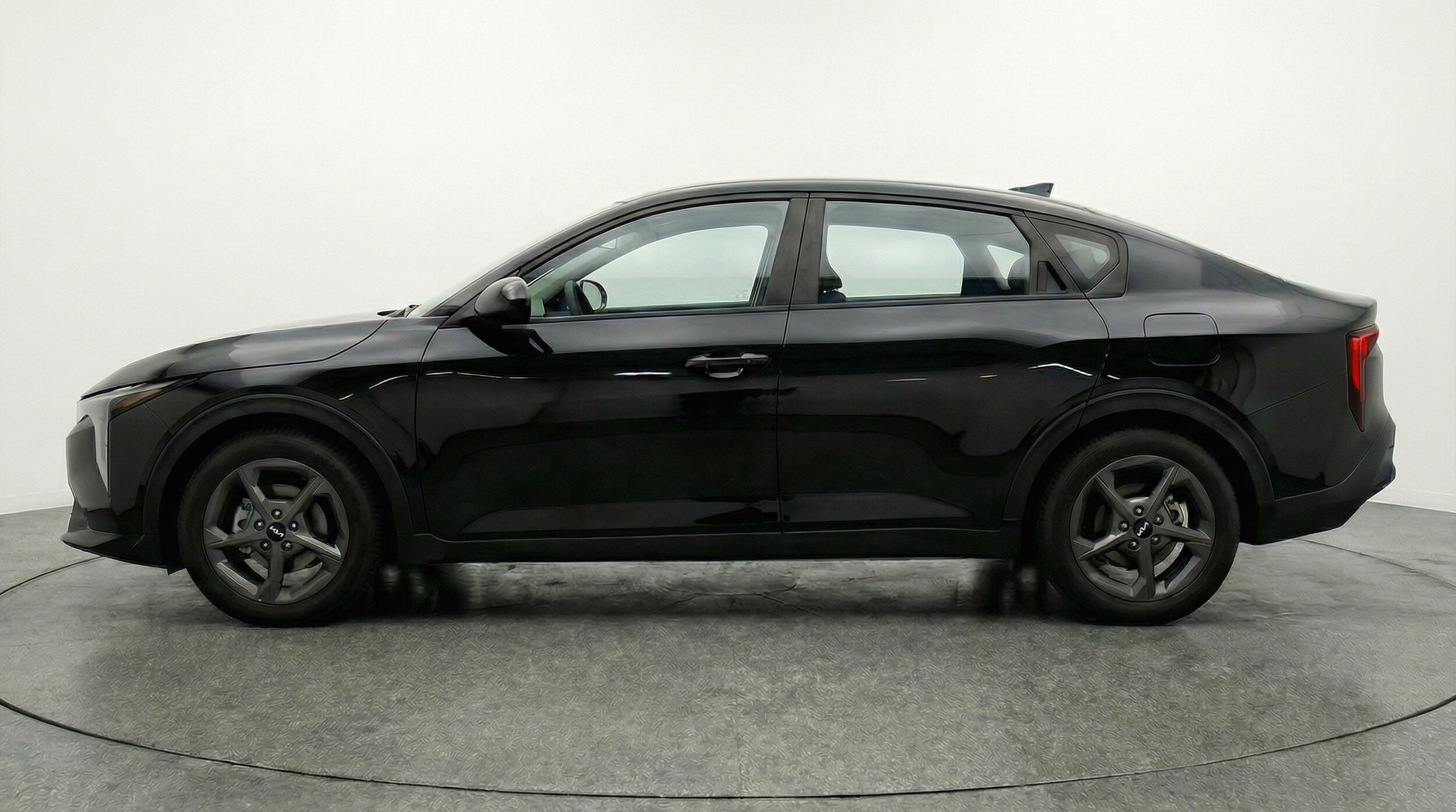 Thumbnail: 2025 Kia K4 - 4