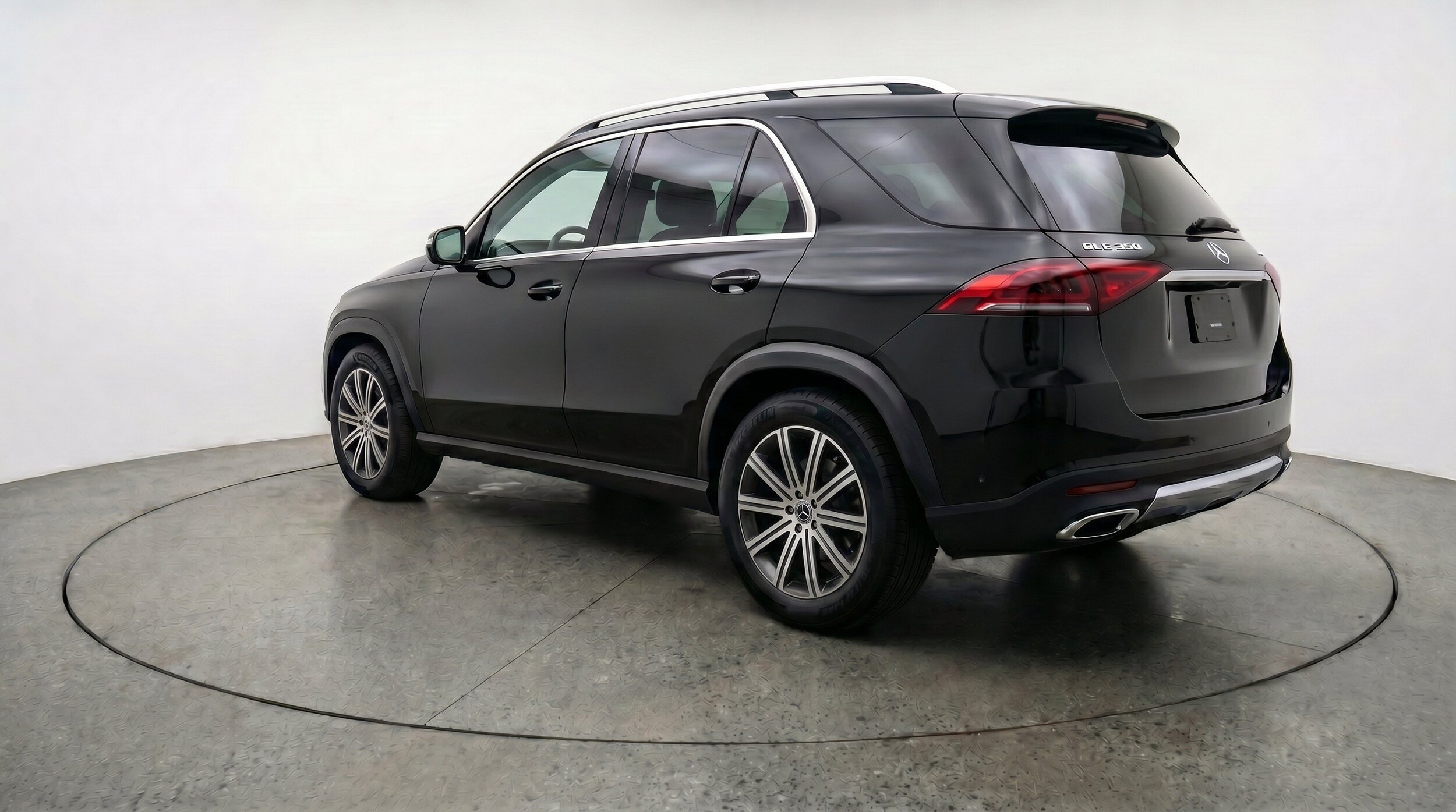 Thumbnail: 2026 Mercedes-Benz GLE - 6