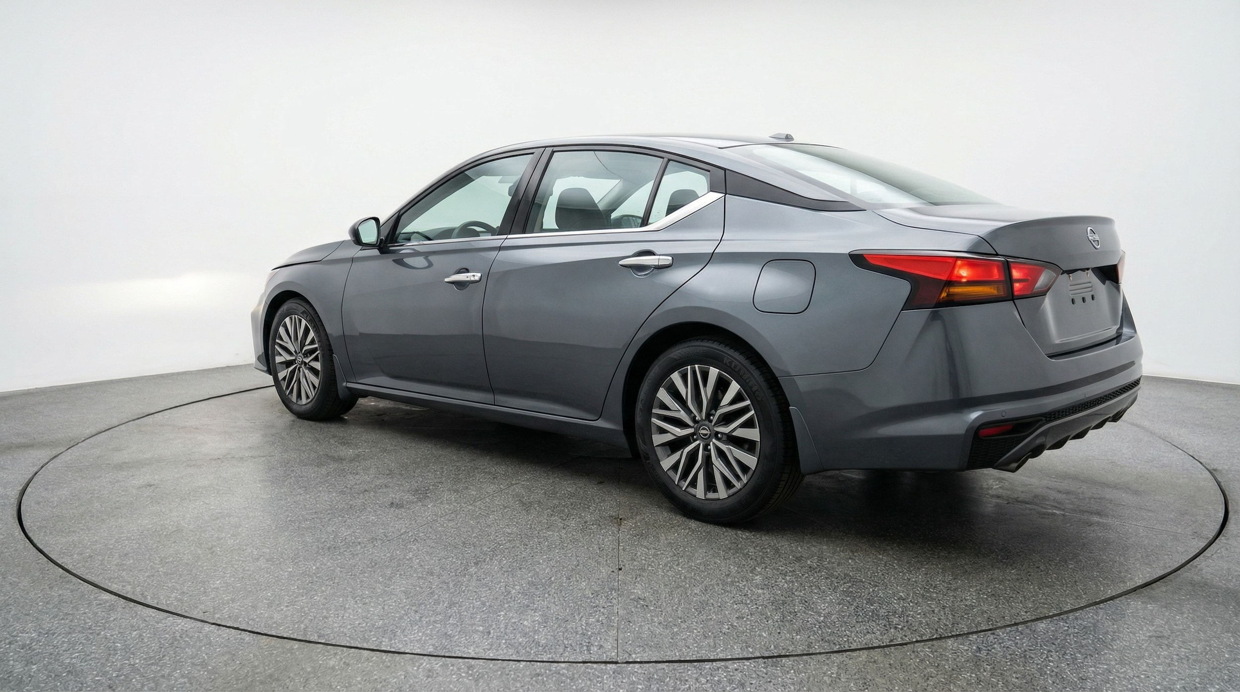 Thumbnail: 2025 Nissan Altima - 5