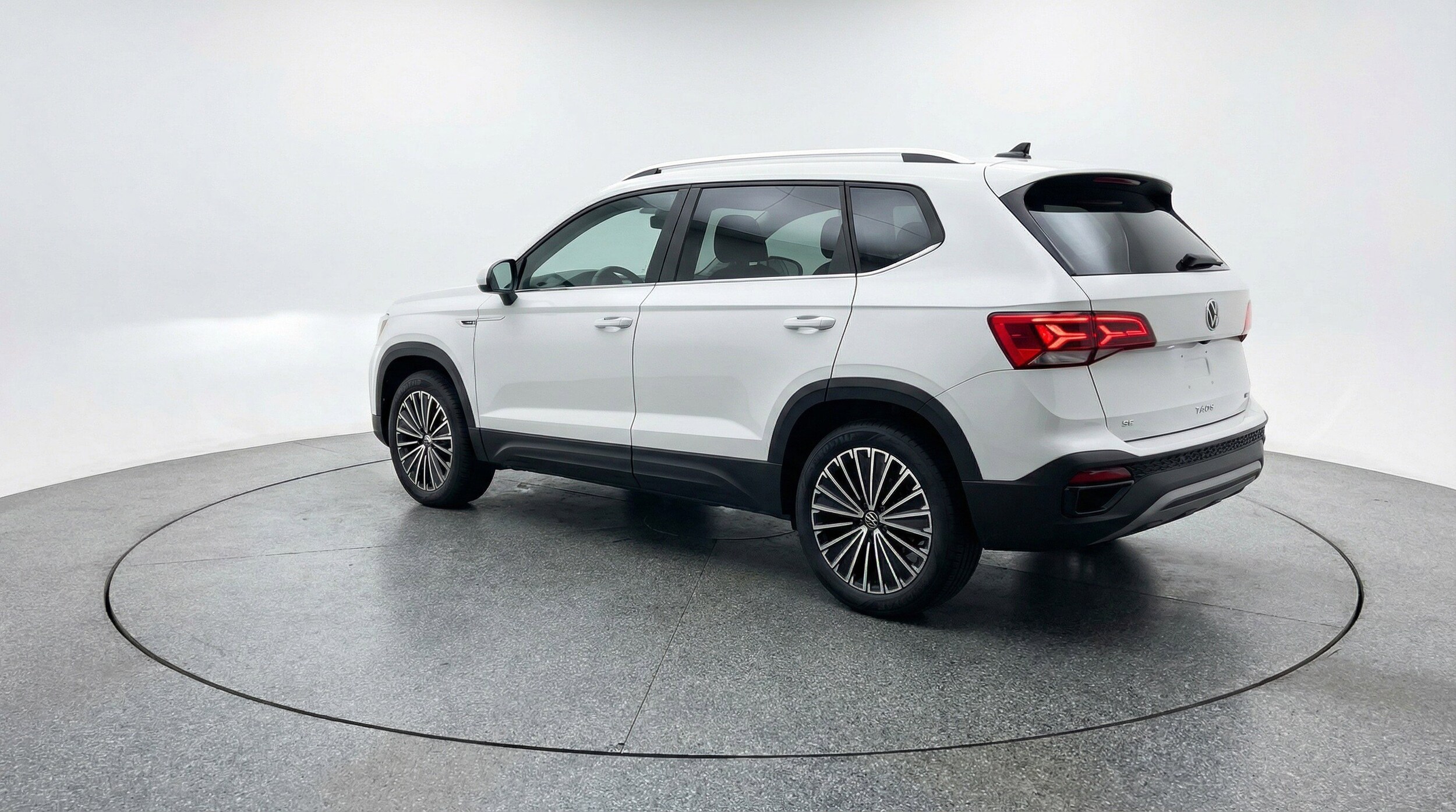 Thumbnail: 2025 Volkswagen Taos - 6