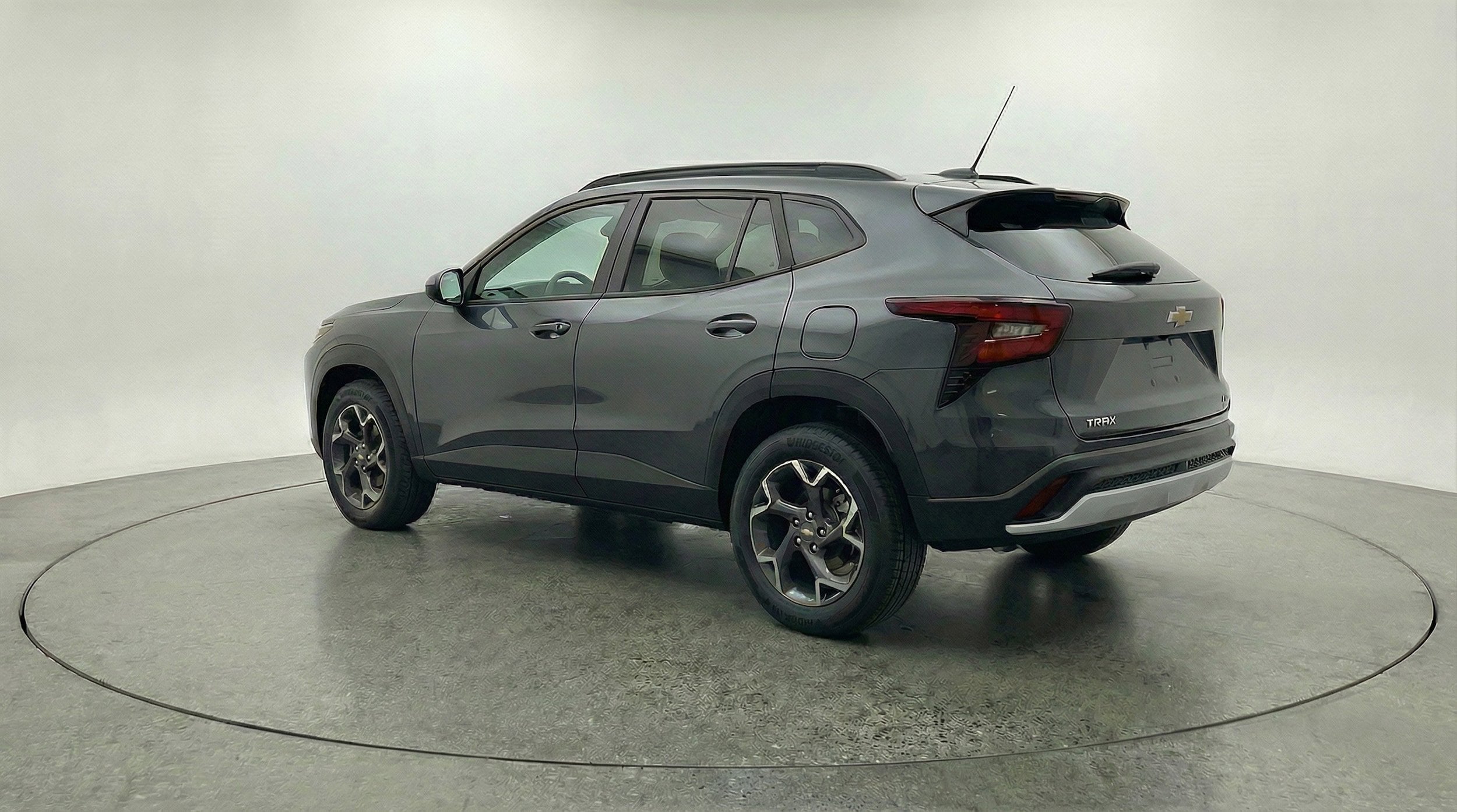 Thumbnail: 2025 Chevrolet Trax - 5