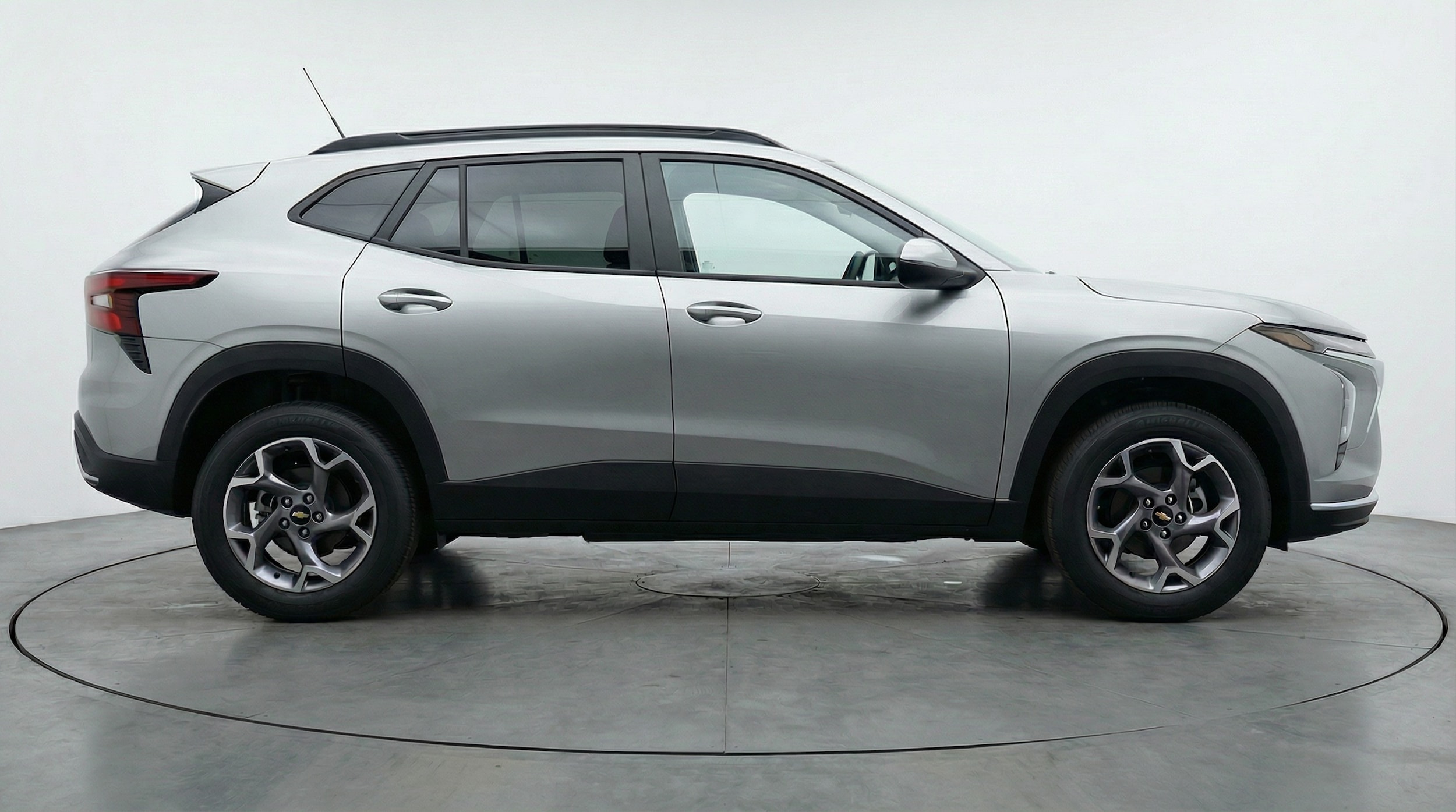 Thumbnail: 2025 Chevrolet Trax - 8